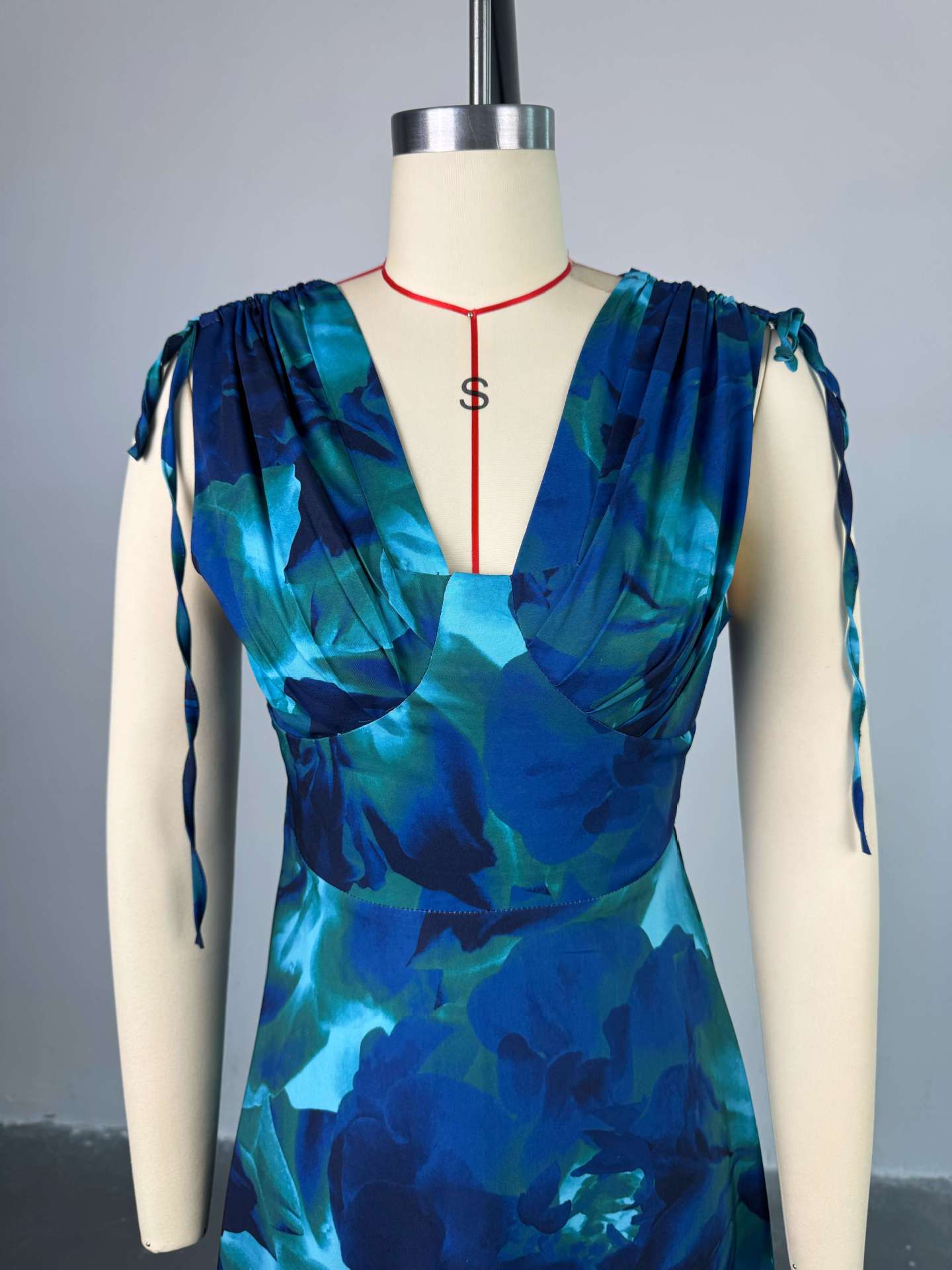 Women's Summer Sweet Floral V-Neck High-Waist Slim Fit A-Line Maxi Dress 5