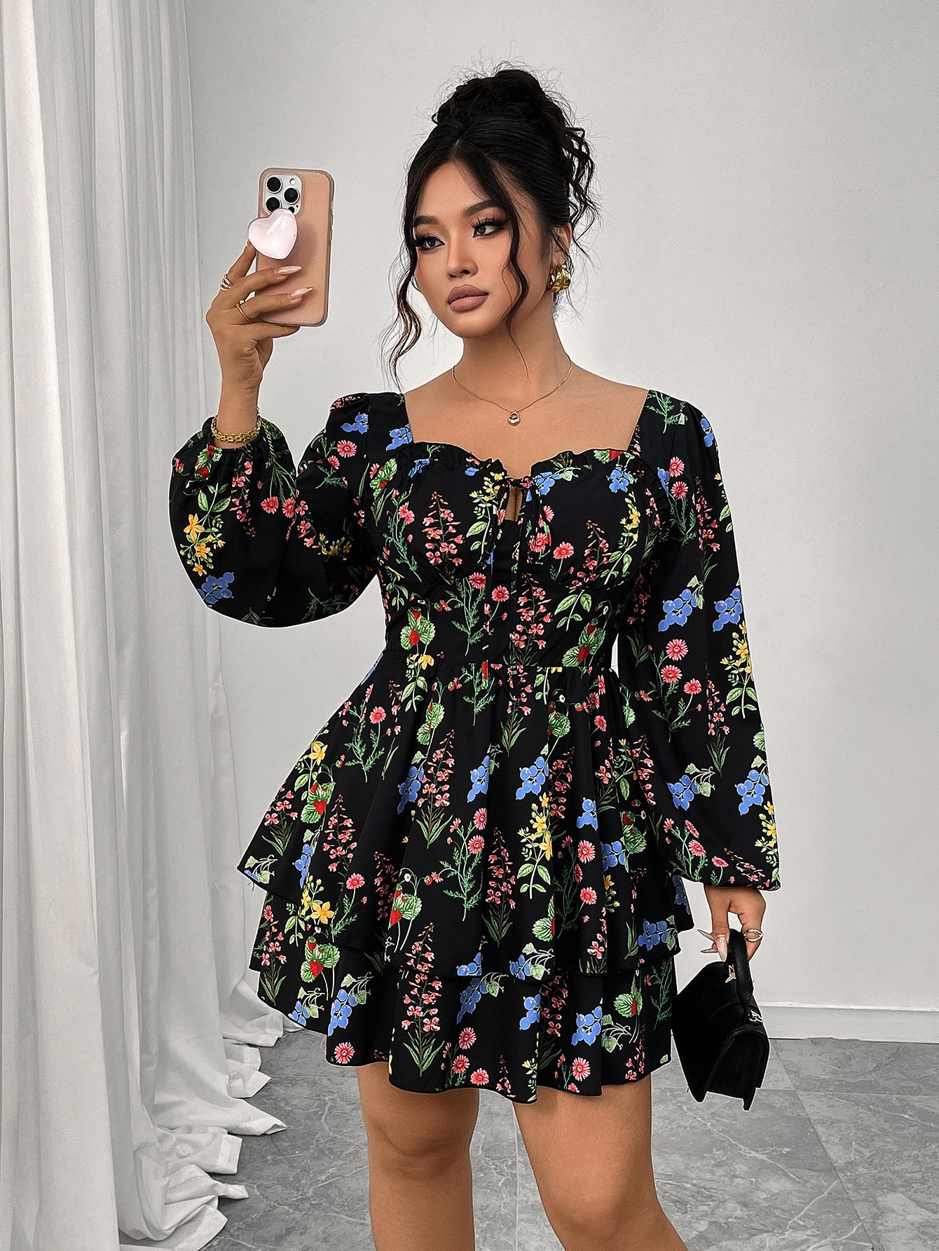 Women Printed Cascading Ruffles Square Neck Backless Sexy Puff Sleeve Dress