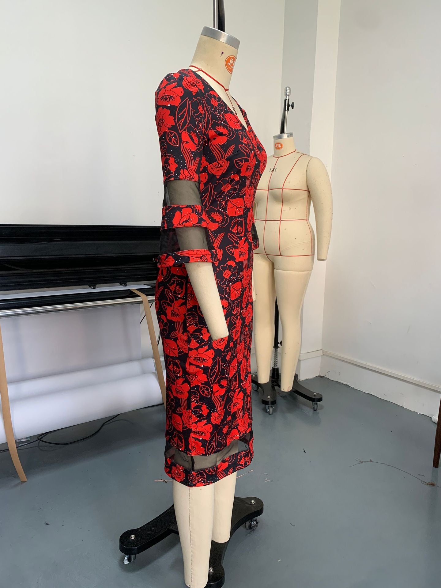 Women Print Bell Bottom Sleeve V-neck Chic Mesh Patchwork Bodycon Dress 13