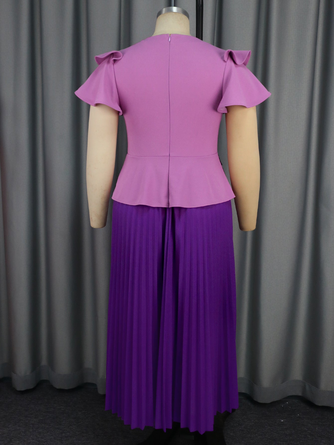 Plus Size Women Elegant Contrast V-Neck Pleated Dress 7