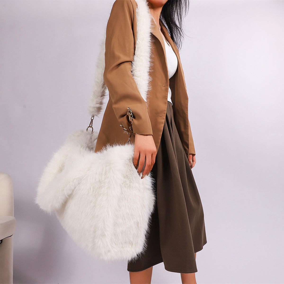Women's Strap Imitation Fox Fur Large Capacity Tote Bag 10