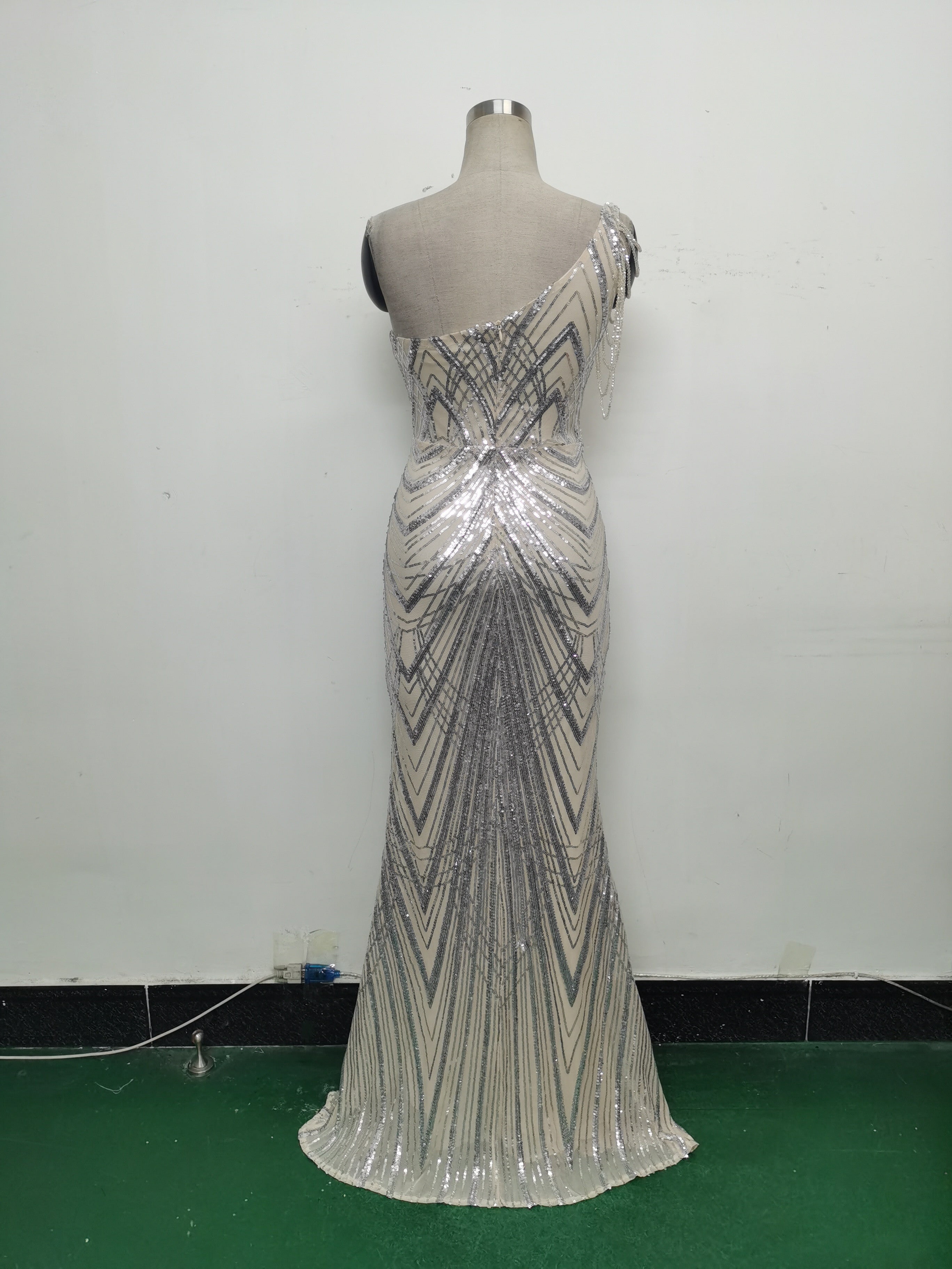 Women Flower Sequin Beaded One-shoulder Slash Shoulder Split Evening Dress 35