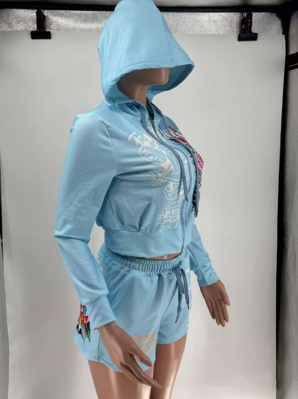 Women Graffiti Print Hoodies and ShortsTwo Piece Set 9