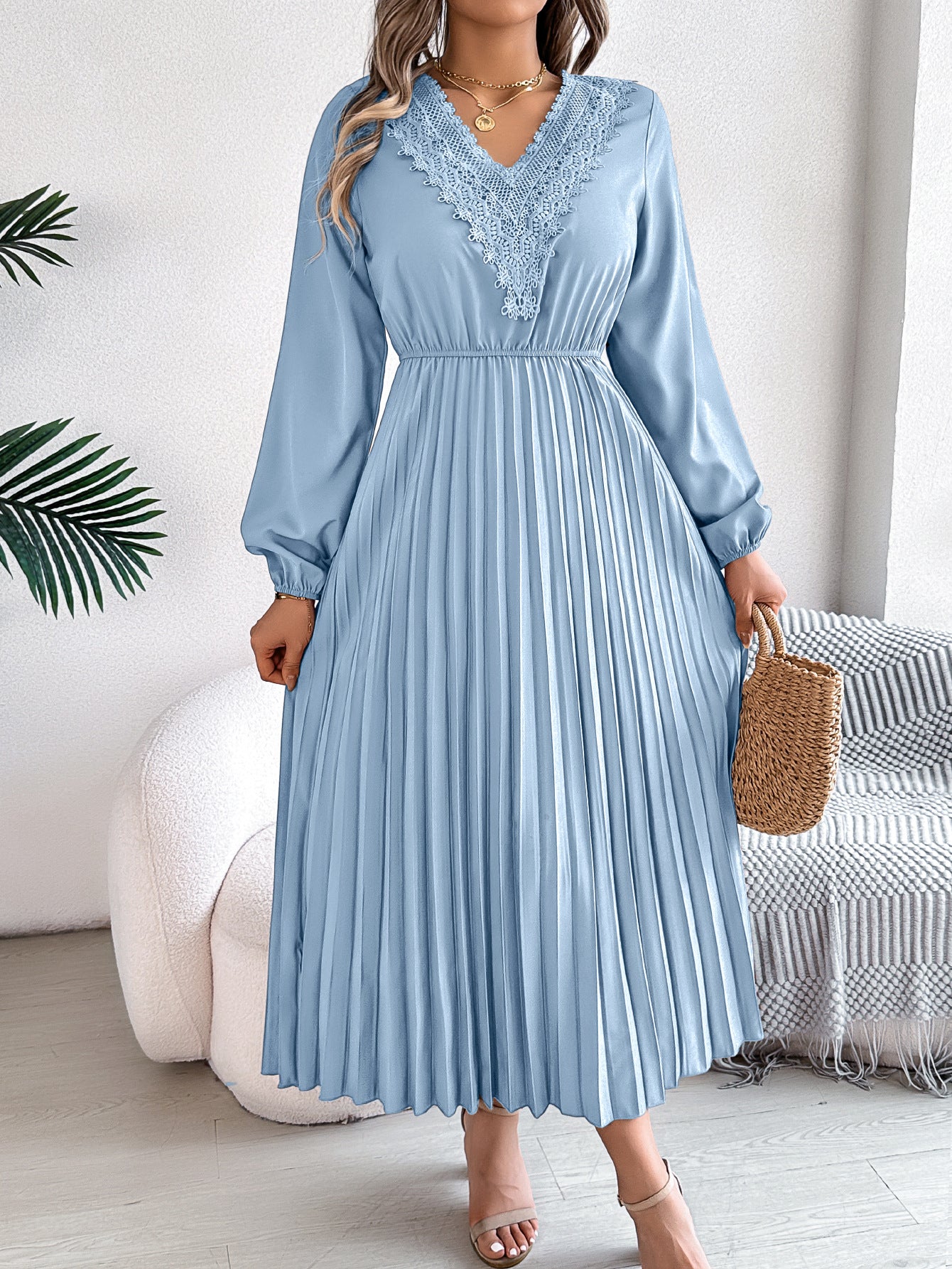 Women Spring and Summer Elegant V-neck Lace Pleated Dress 13