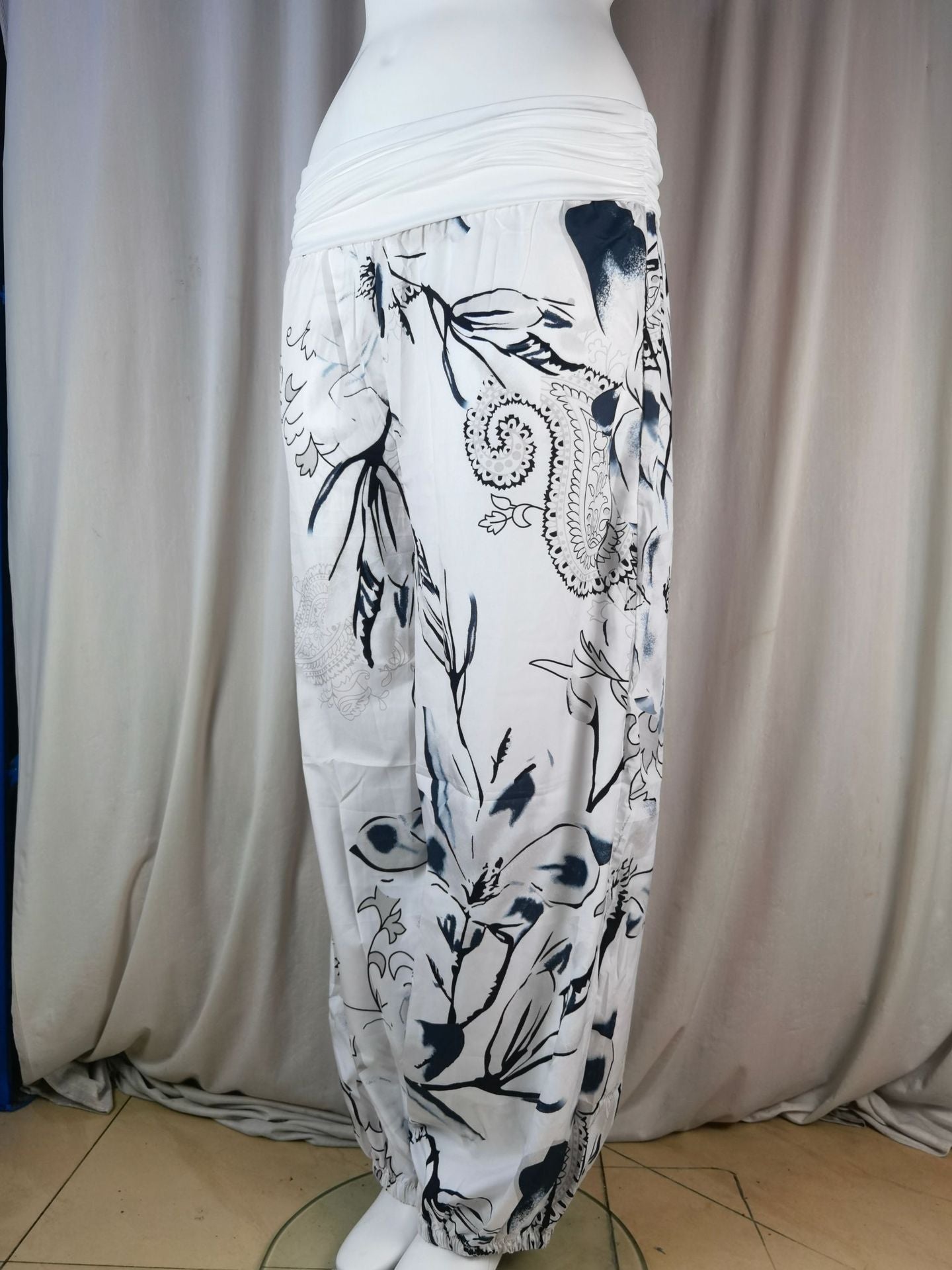 Women Printed Casual Wide-Leg Pants 44