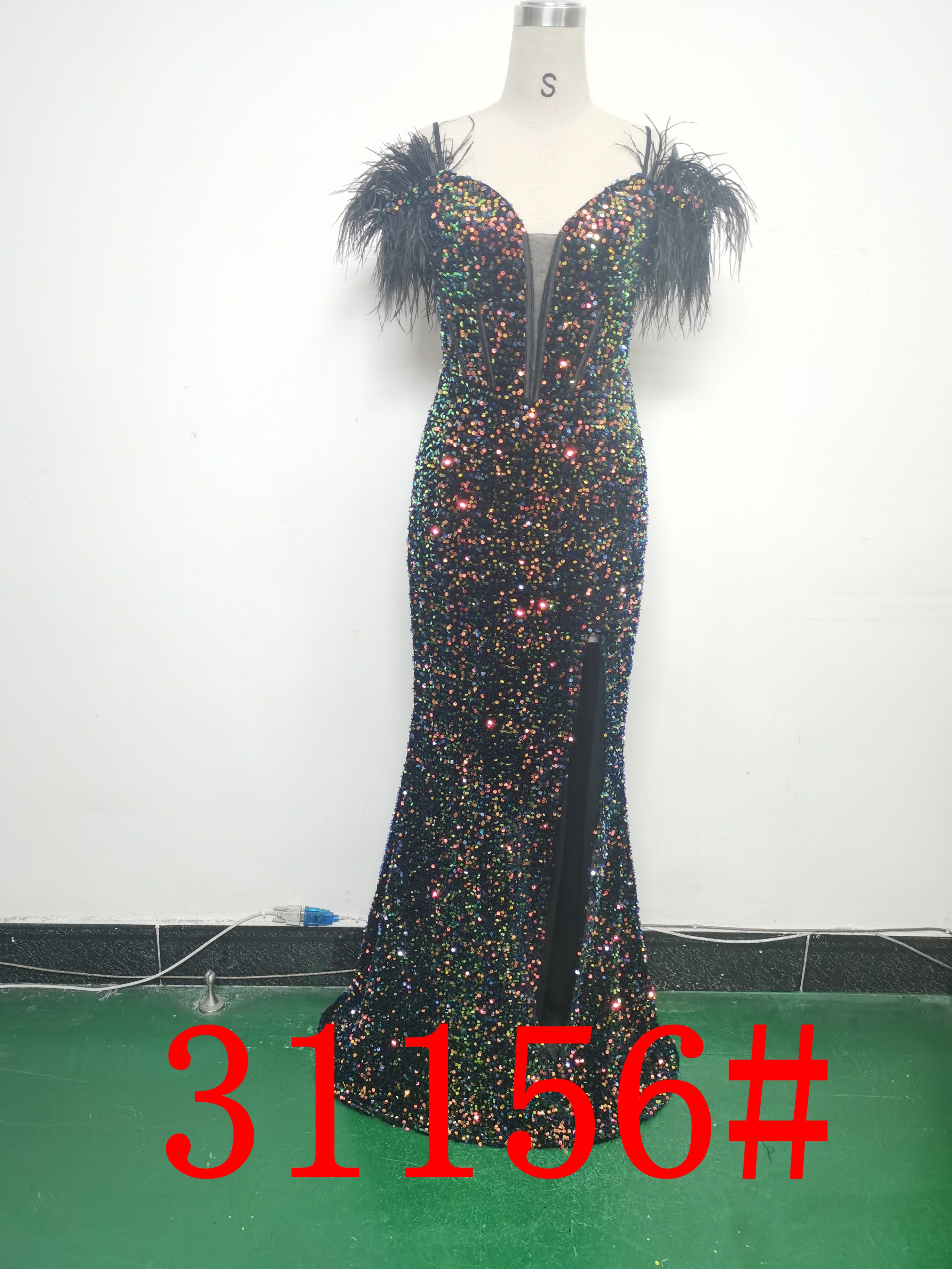 Women Herringbone ostrich velvet sequined mermaid evening dress 26