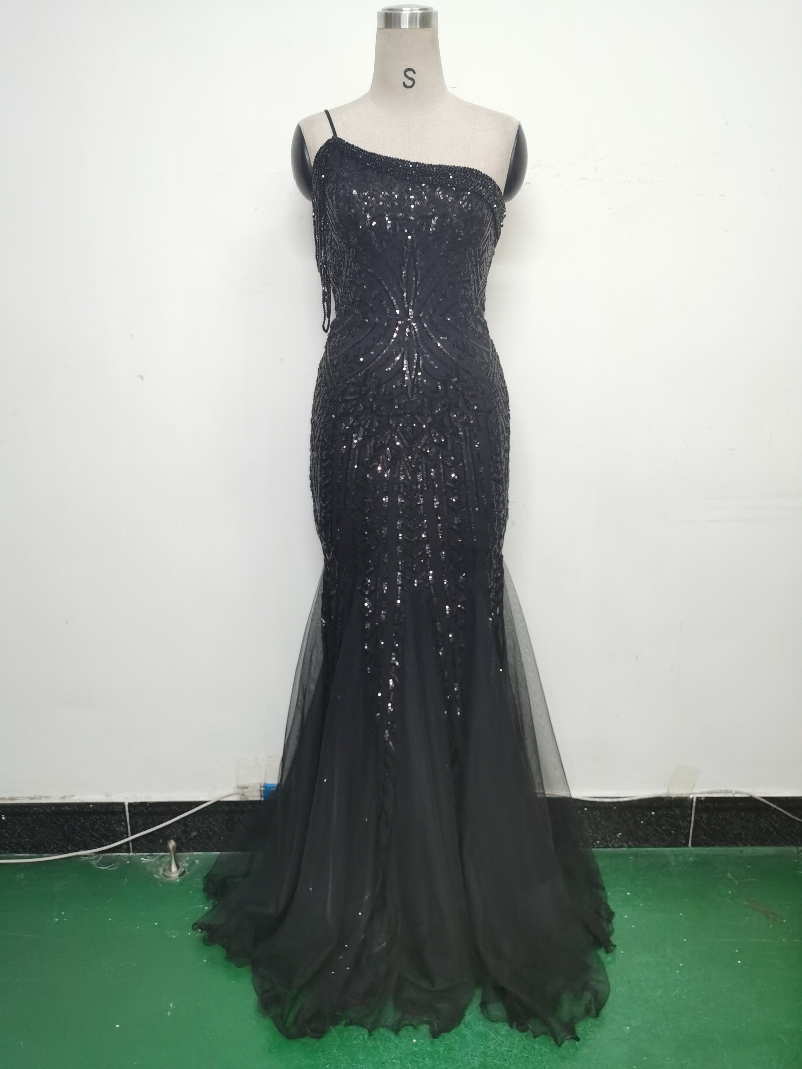 Women gift-ordered sequined mesh evening dress 38