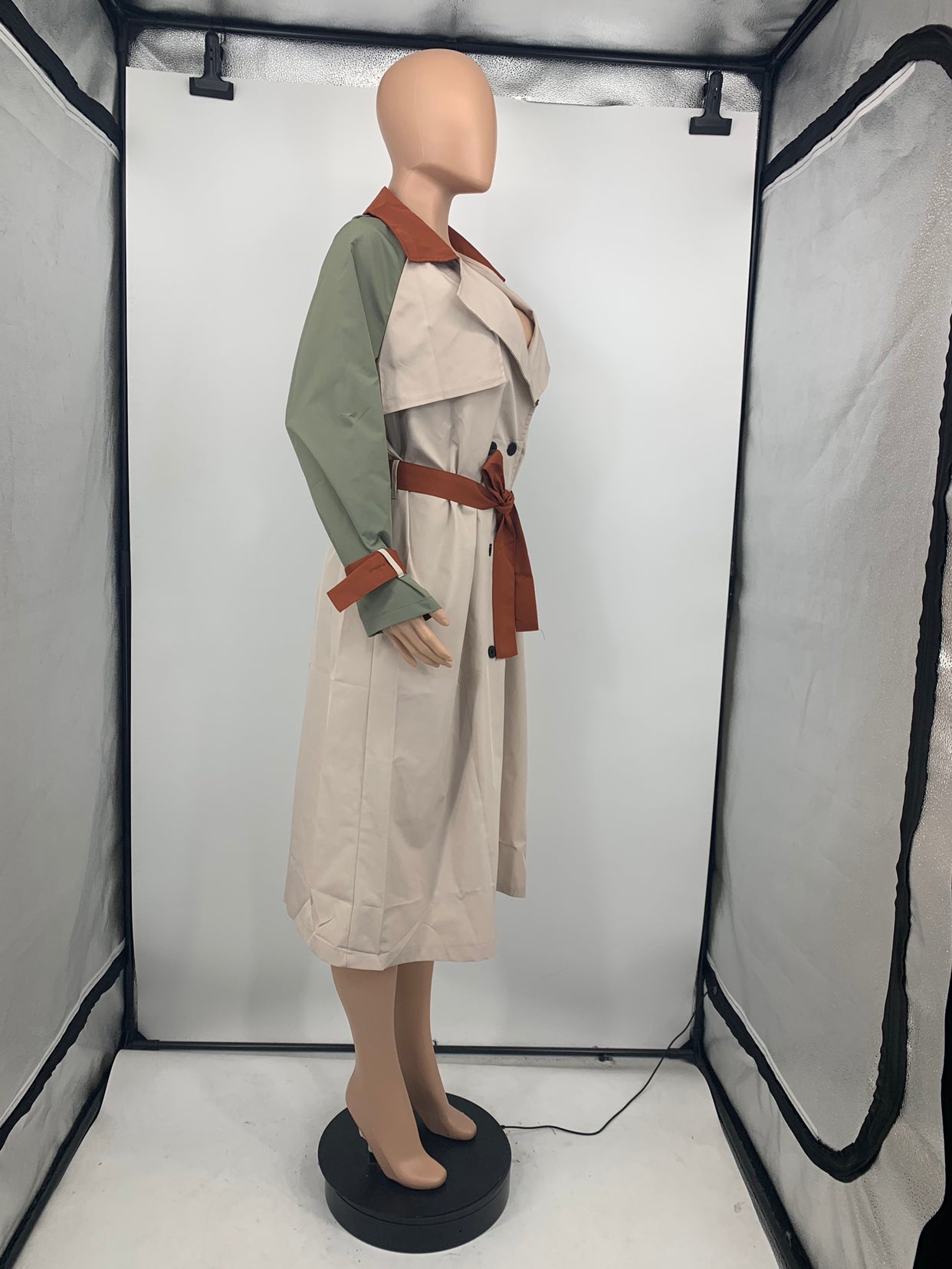 Fall Fashion Contrast Begie And Green Long Sleeve Button-Open Long Coat 8