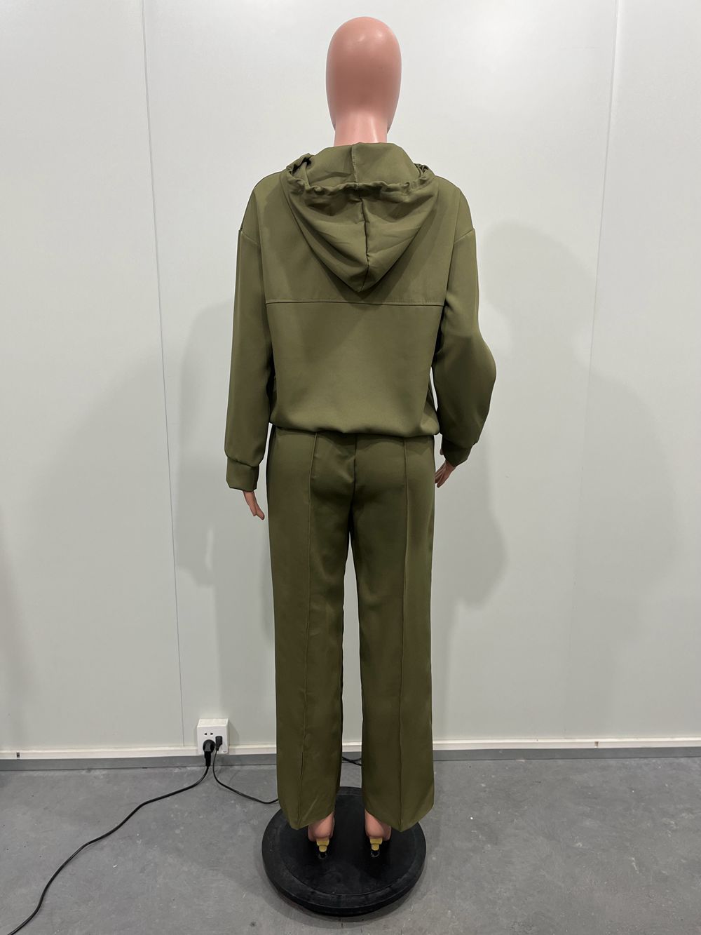 Women Solid Loose Pocket Hooded Drawstring Top and Pant Two-piece Set 11