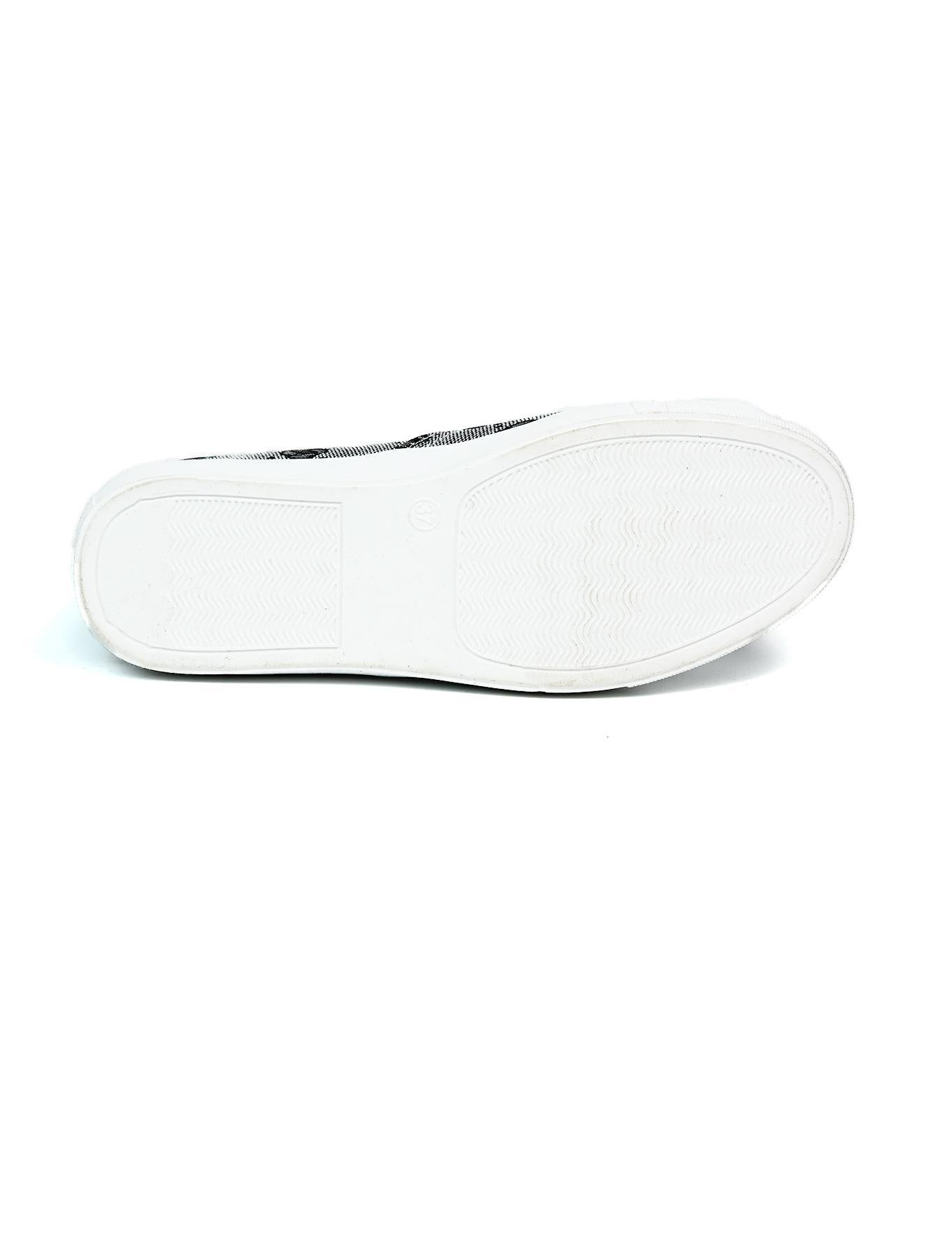 Women round toe shoes 11