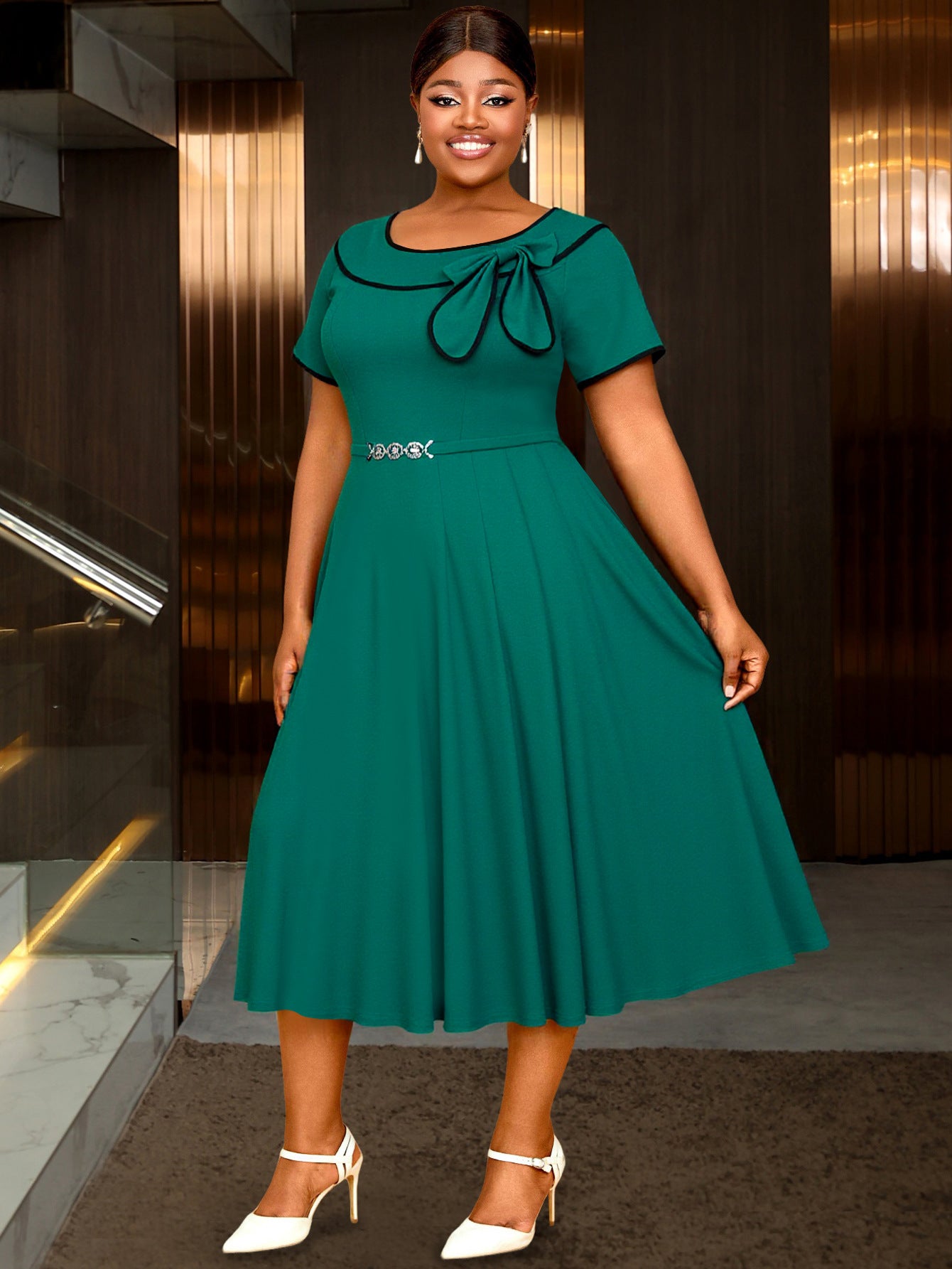 Plus-Size Women Turndown Collar Bow Contrast Short-Sleeved Belted Dress 5
