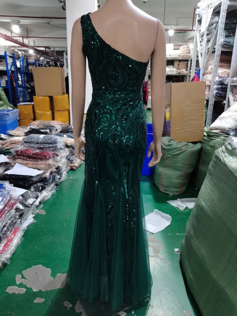 Luxury Sequin Mermail Women Formal Party Evening Dress Sexy Slash Shoulder Long Slim Bridal Gown 32