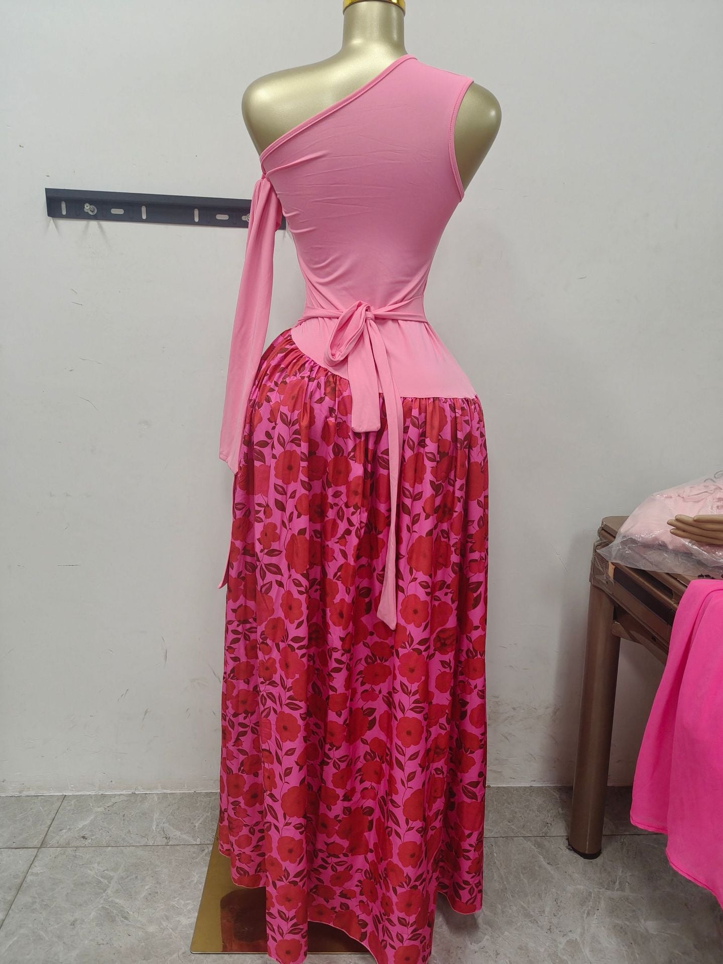 Women's Autumn Sleeveless Slash Shoulder Slim Fit Print Pleated Chic Long Dress 6