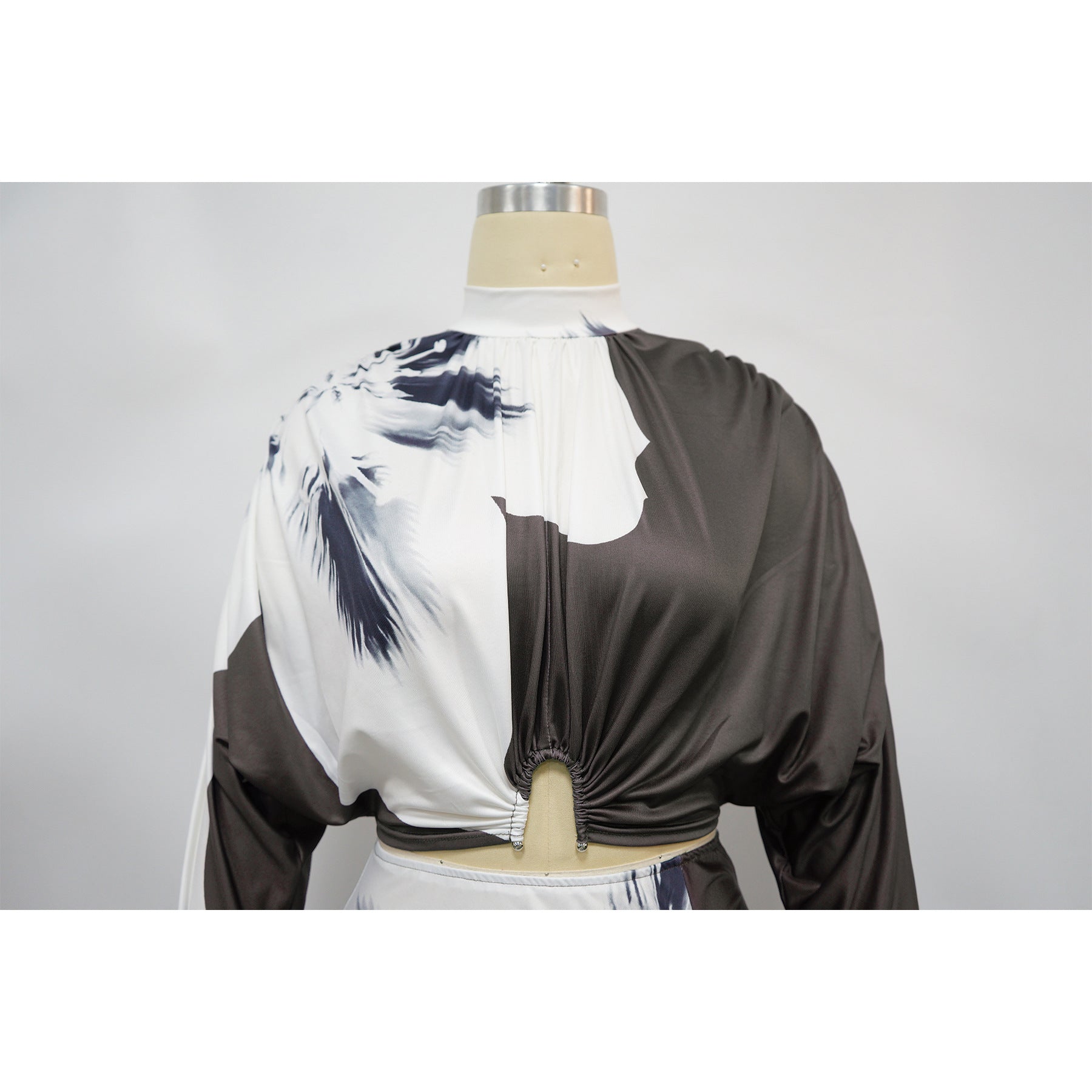 Women printed sexy long-sleeved Top and skirt two-piece suit 8