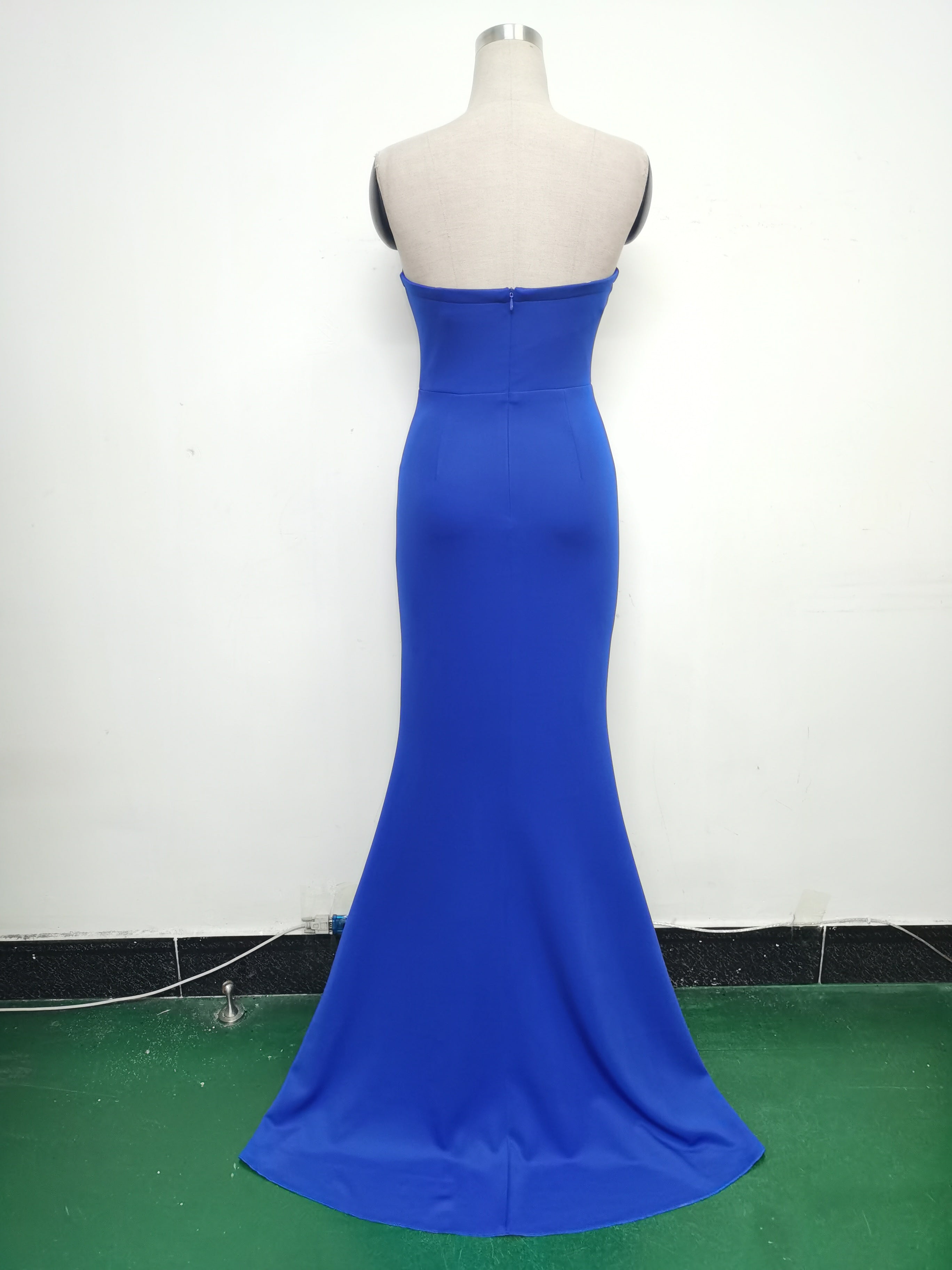 Elegant Fishbone Strapless Slim Waist Slit Evening Dress 16