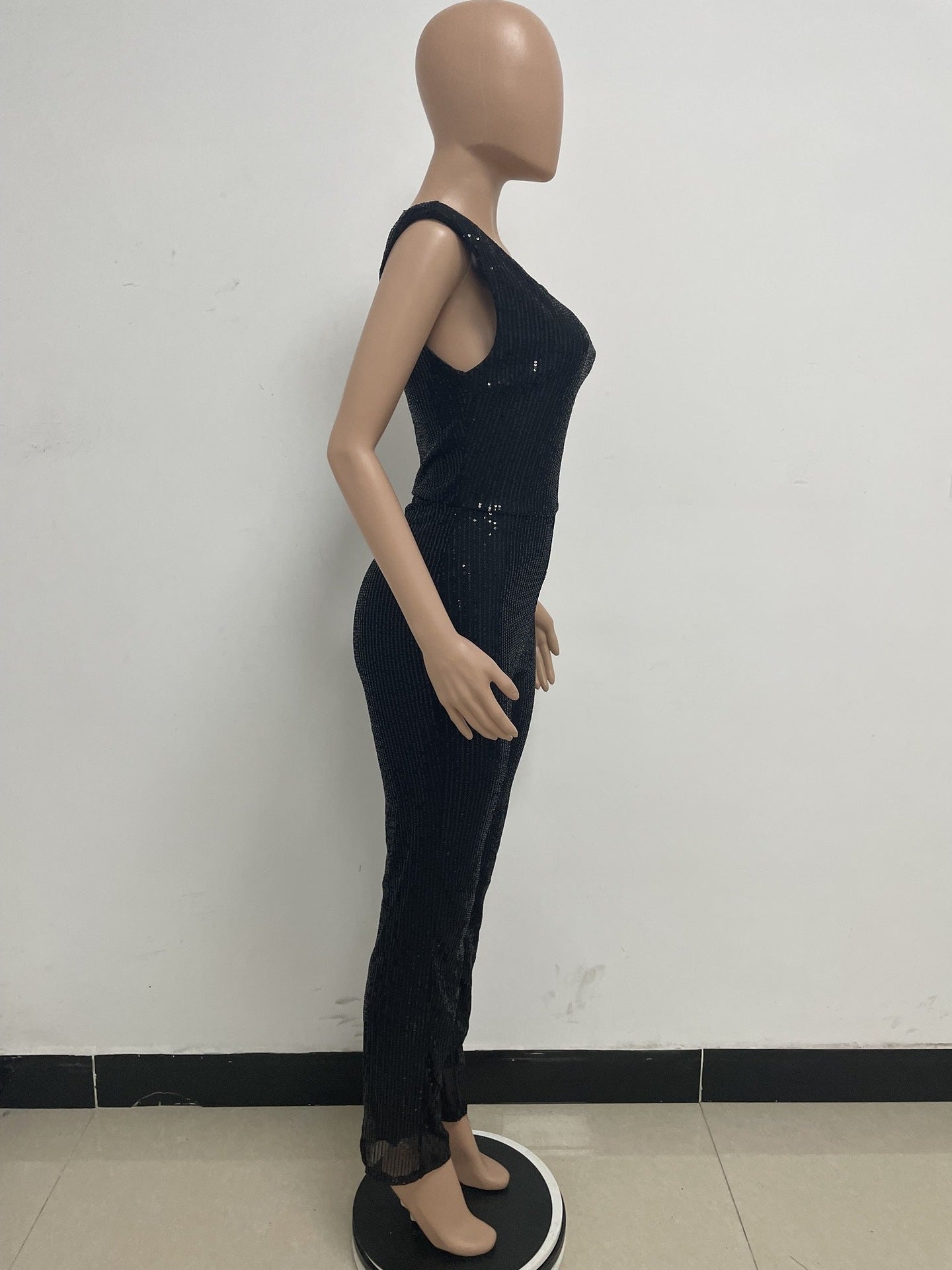 Women's Sleeveless One Shoulder Low Back Sequined Jumpsuit 39