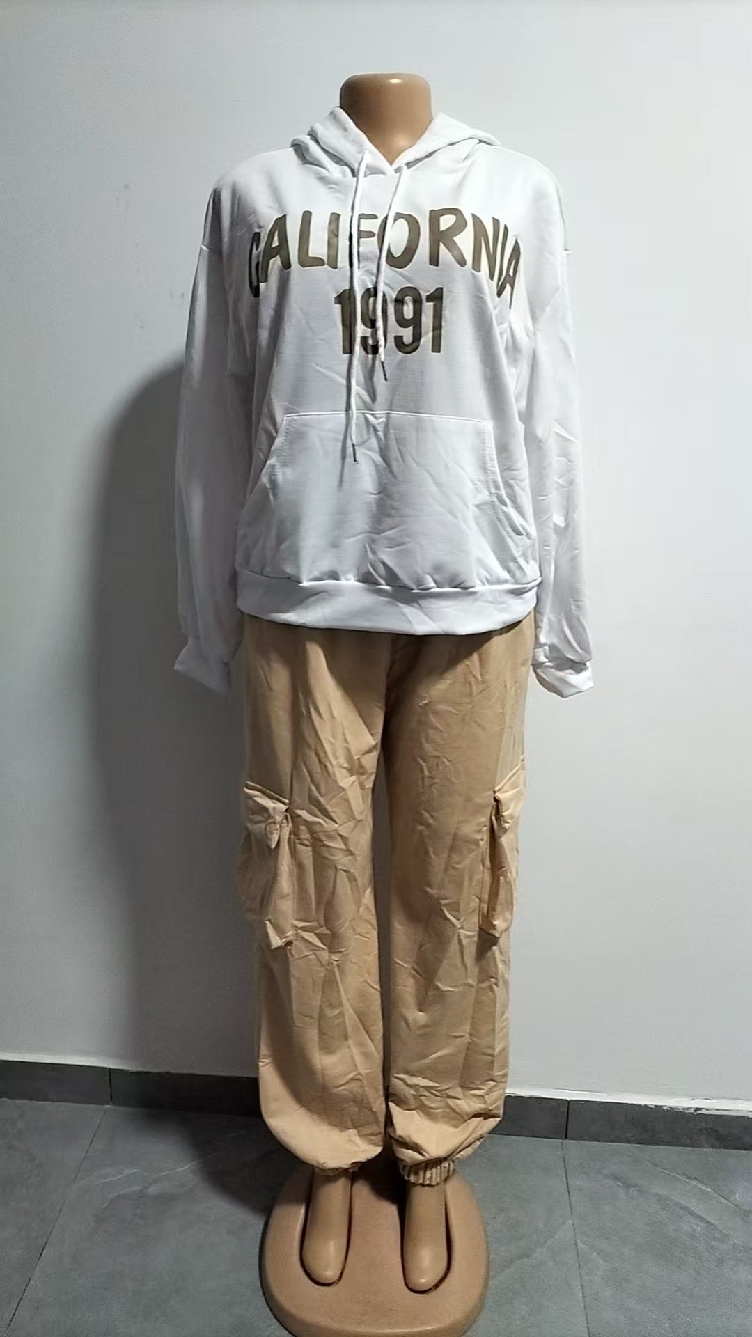 Women Casual Printed Hoodies and Cargo Pants Two-piece Set 12