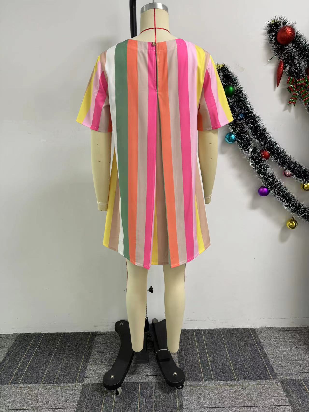 Contrast Color Stripe Printed Pocket Short Sleeve Causal Dress 8