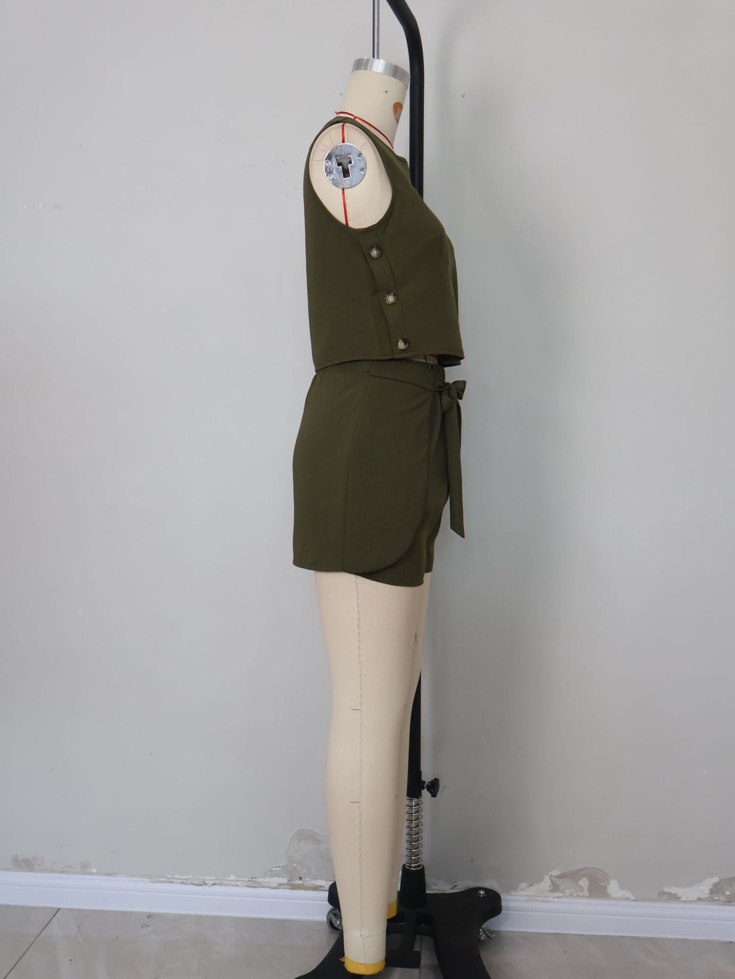 Women Solid button lotus leaf Lace-Up bow sleeveless top and shorts two-piece set 10