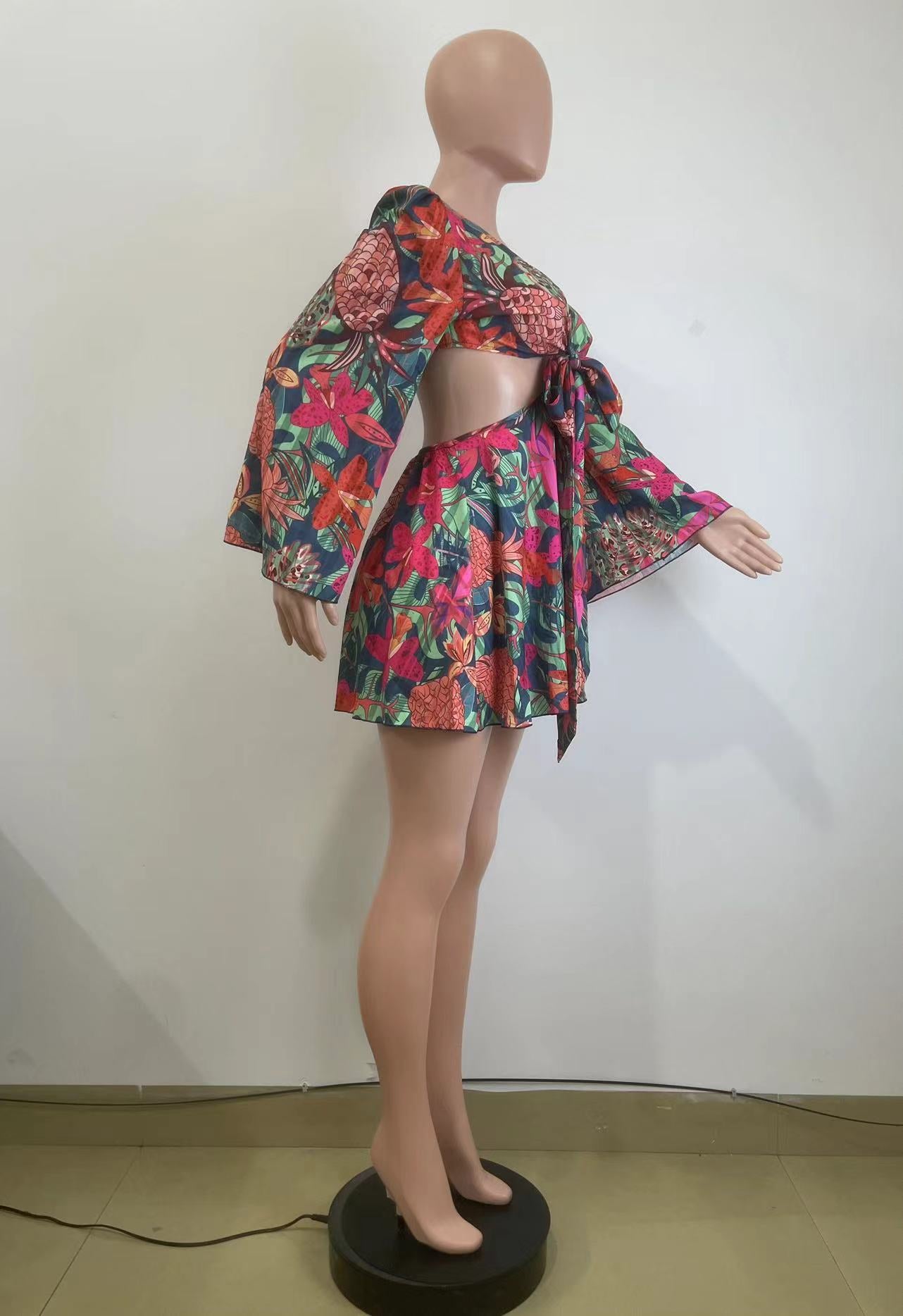 Women's Spring Summer Floral Deep V Bell Bottom Sleeve Tied Crop Top Short Skirt Two-Piece Set 9