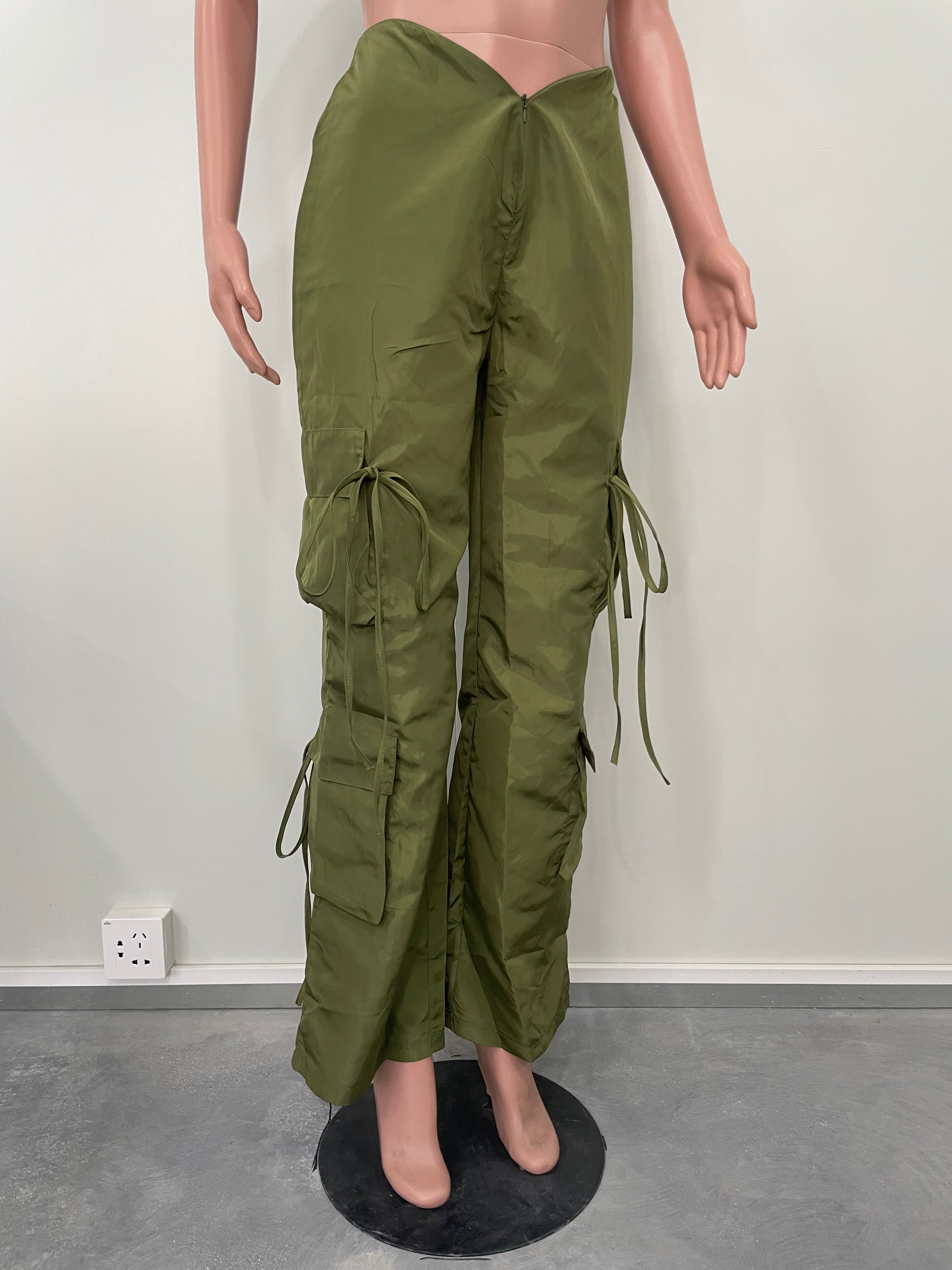Women's Zip Lace-Up Solid Green Casual Trousers 18