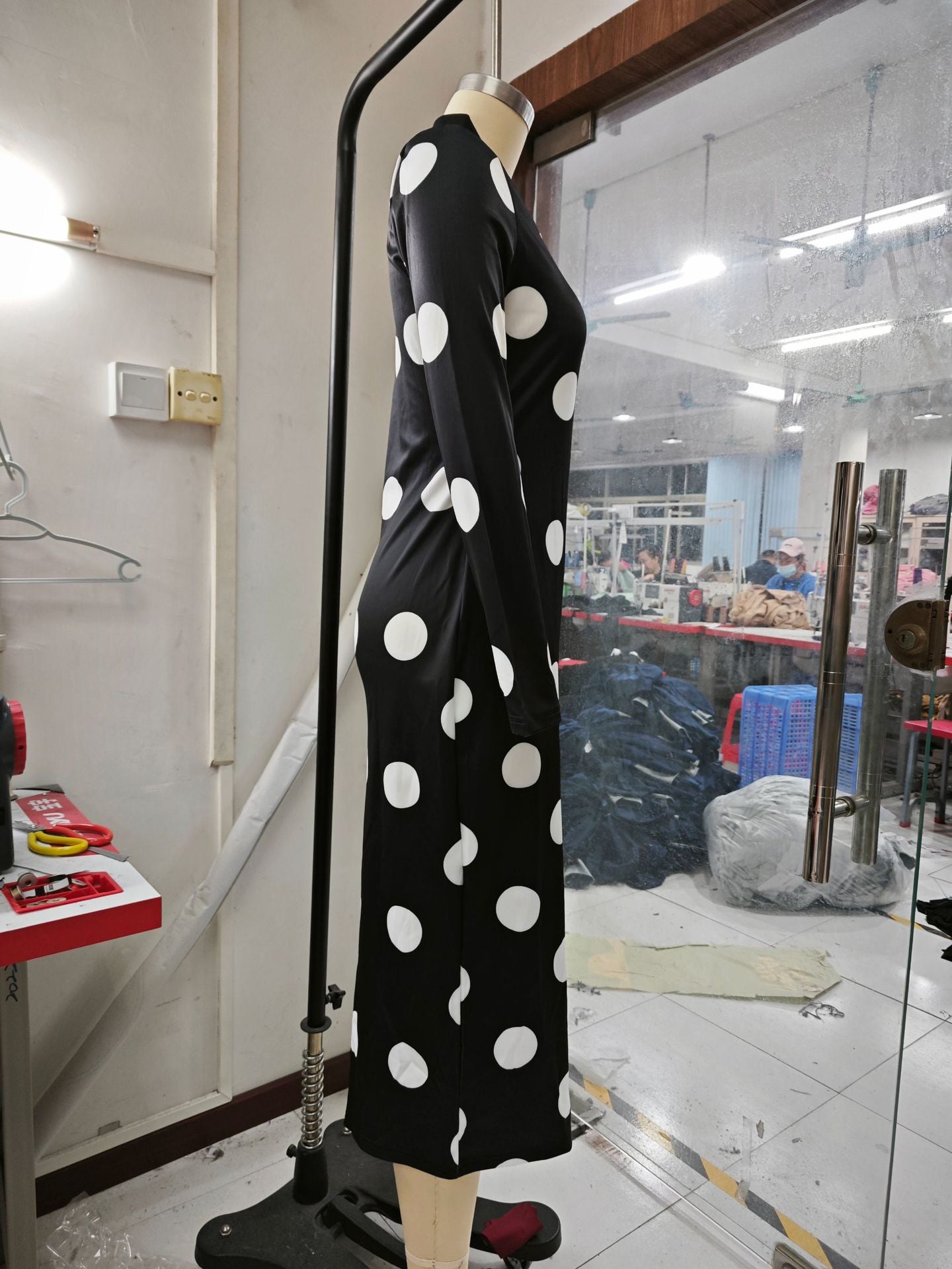 Autumn and winter fashion Plaid Print V-neck Bodycon long-sleeved sexy dress 19