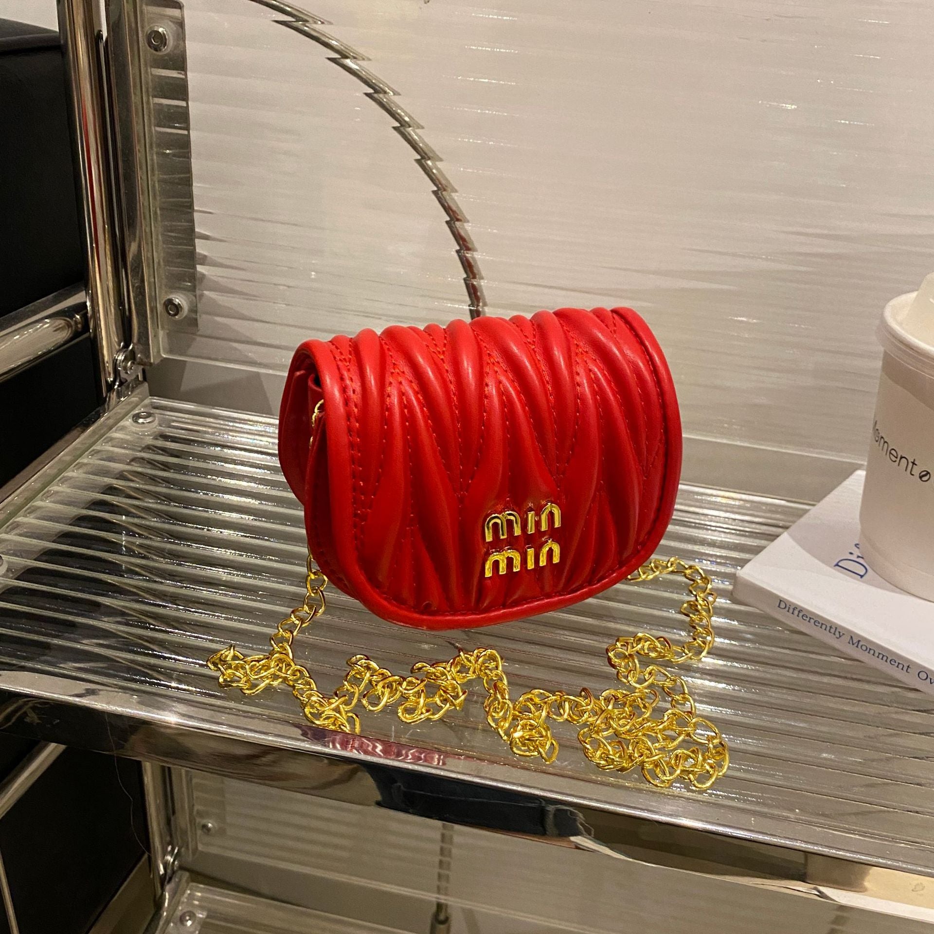 Women Mini Pleated Shell Bag Chain Bag Modern Crossbody Shoulder Bag