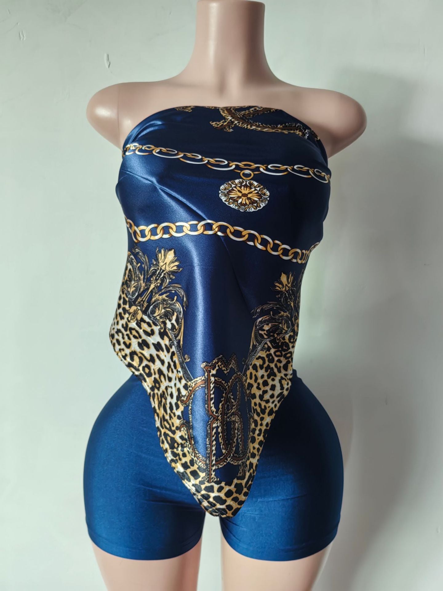 Fashion Strapless Sexy Two Piece Shorts Set 10