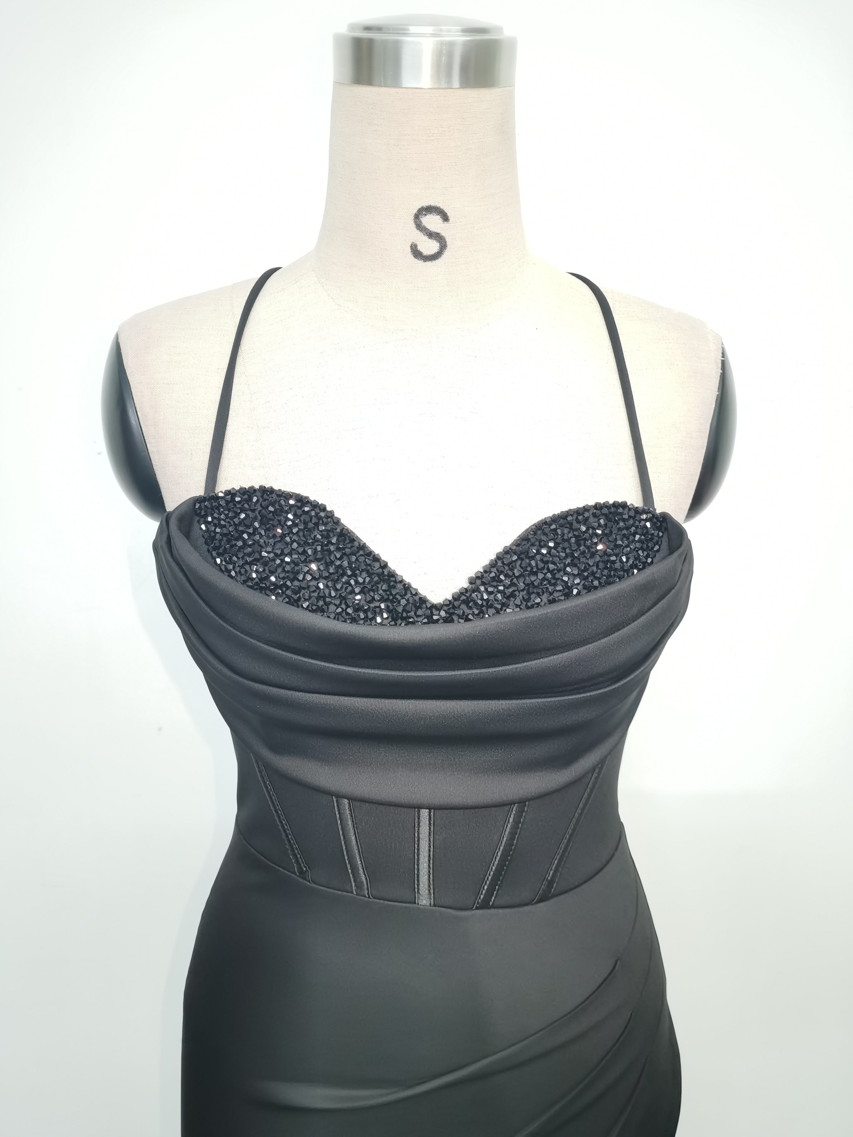 Luxury Strap Fishbone Slim Waist Evening Dress 24