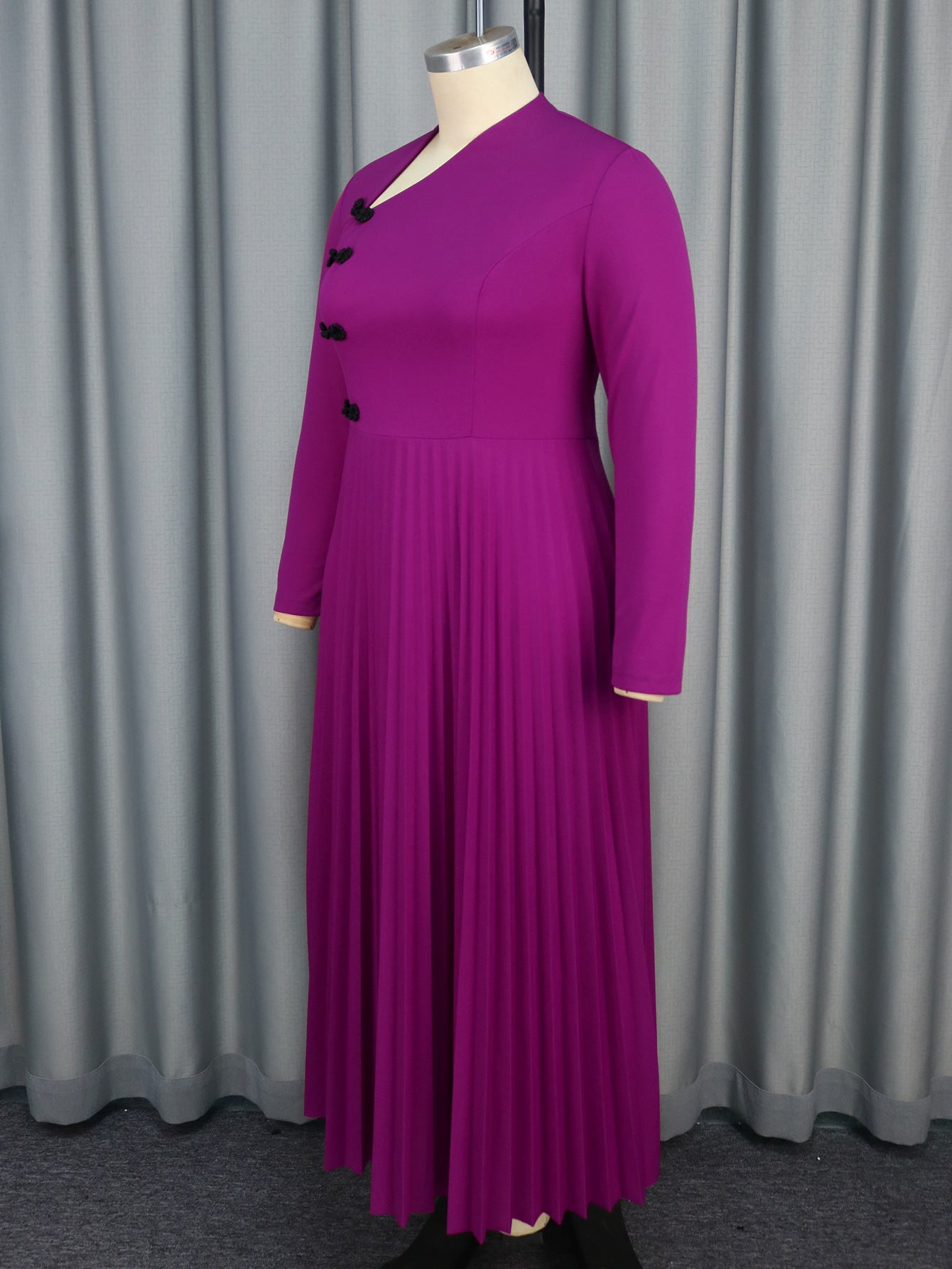 Plus Size Women Ruffles Elegant V-neck Pleated Party Dress 8