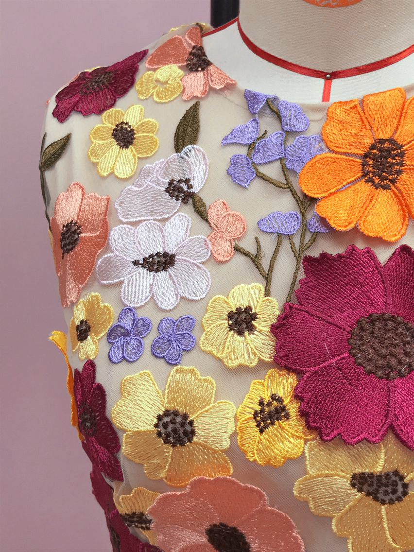 Spring Women's Embroidered Sleeveless Crop Top Bodycon Skirt Two-Piece Set 22