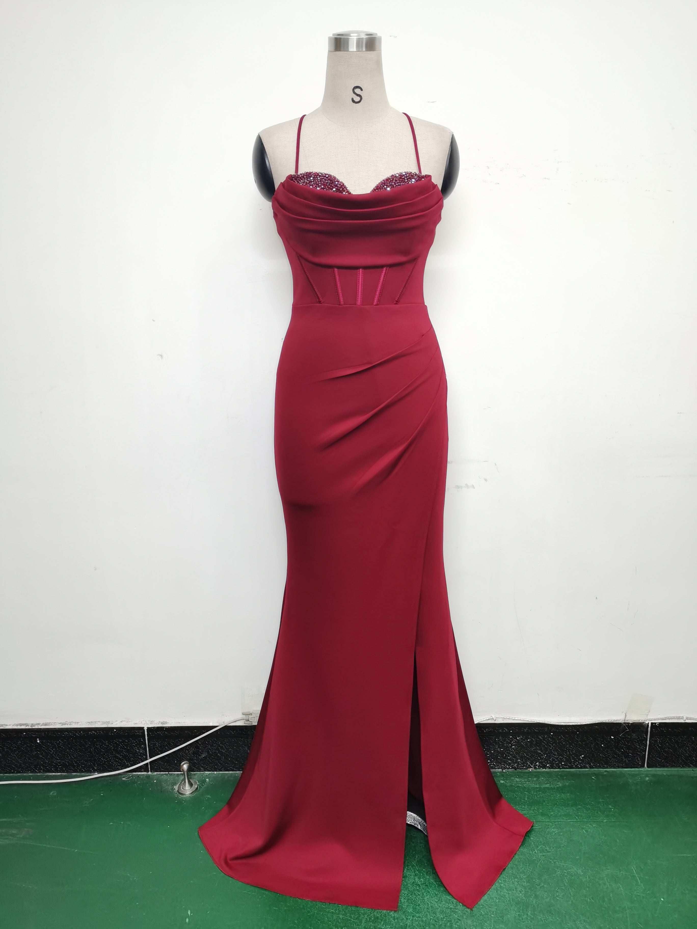 Luxury Strap Fishbone Slim Waist Evening Dress 25