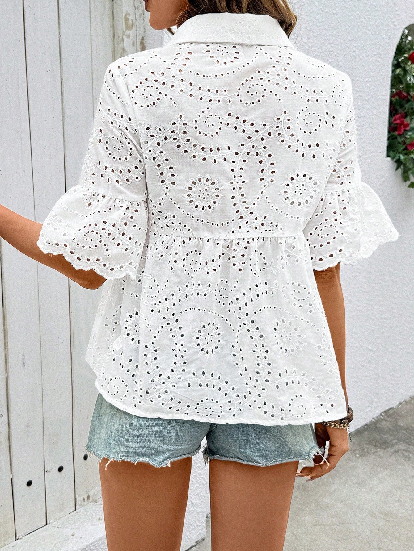 Women spring and summer Half-Sleeve Turndown Collar cardigan lace hollow T-shirt 4