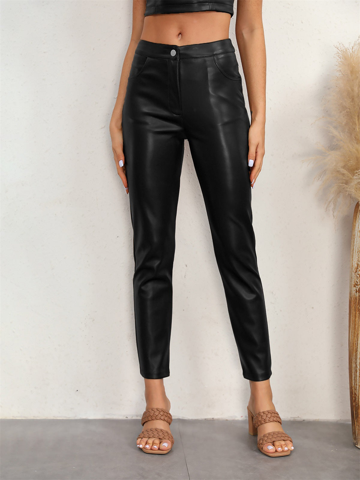 Autumn And Winter Fashionable Low-Waist Slim Fit Leather Pants 4