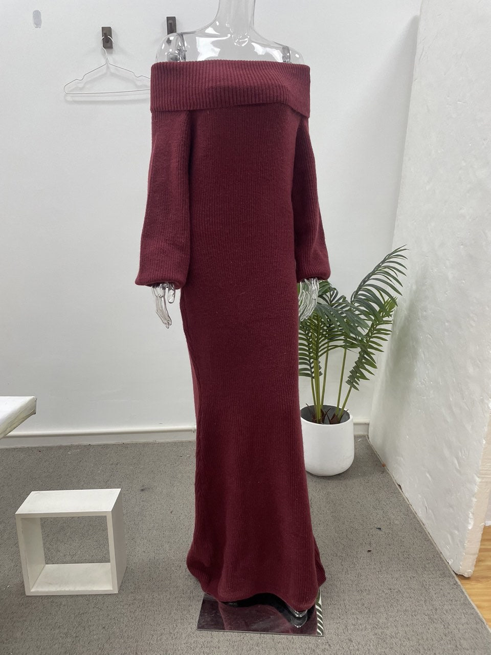 Burgunry Off-Shoulder Slim Long-Sleeved Knitting Long Dress 7