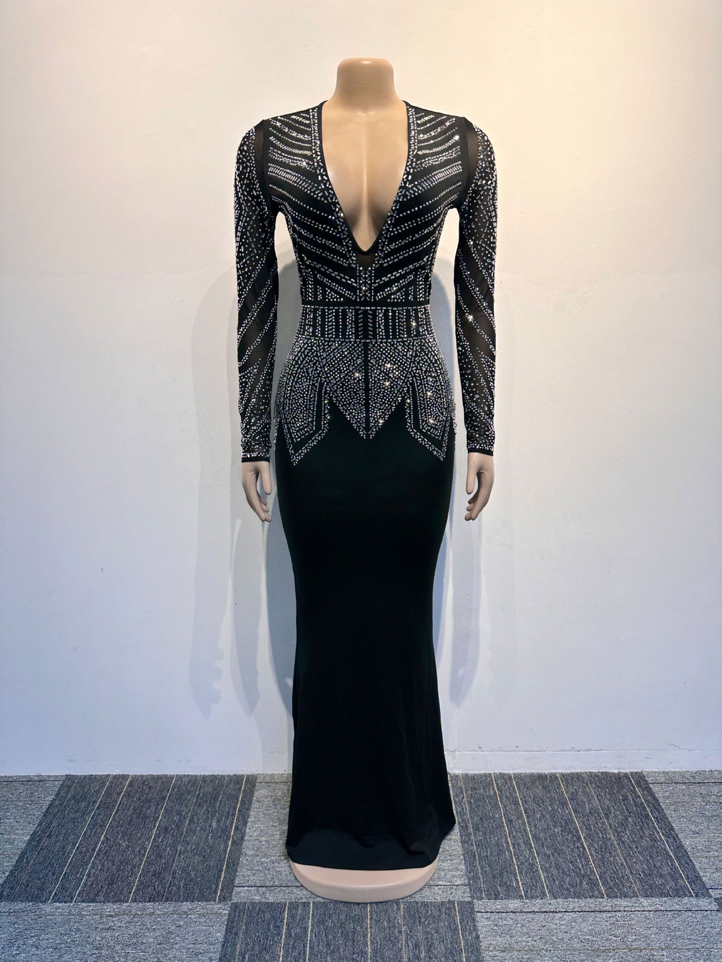 Women Sexy Beaded Bodycon V-Neck Dress 4