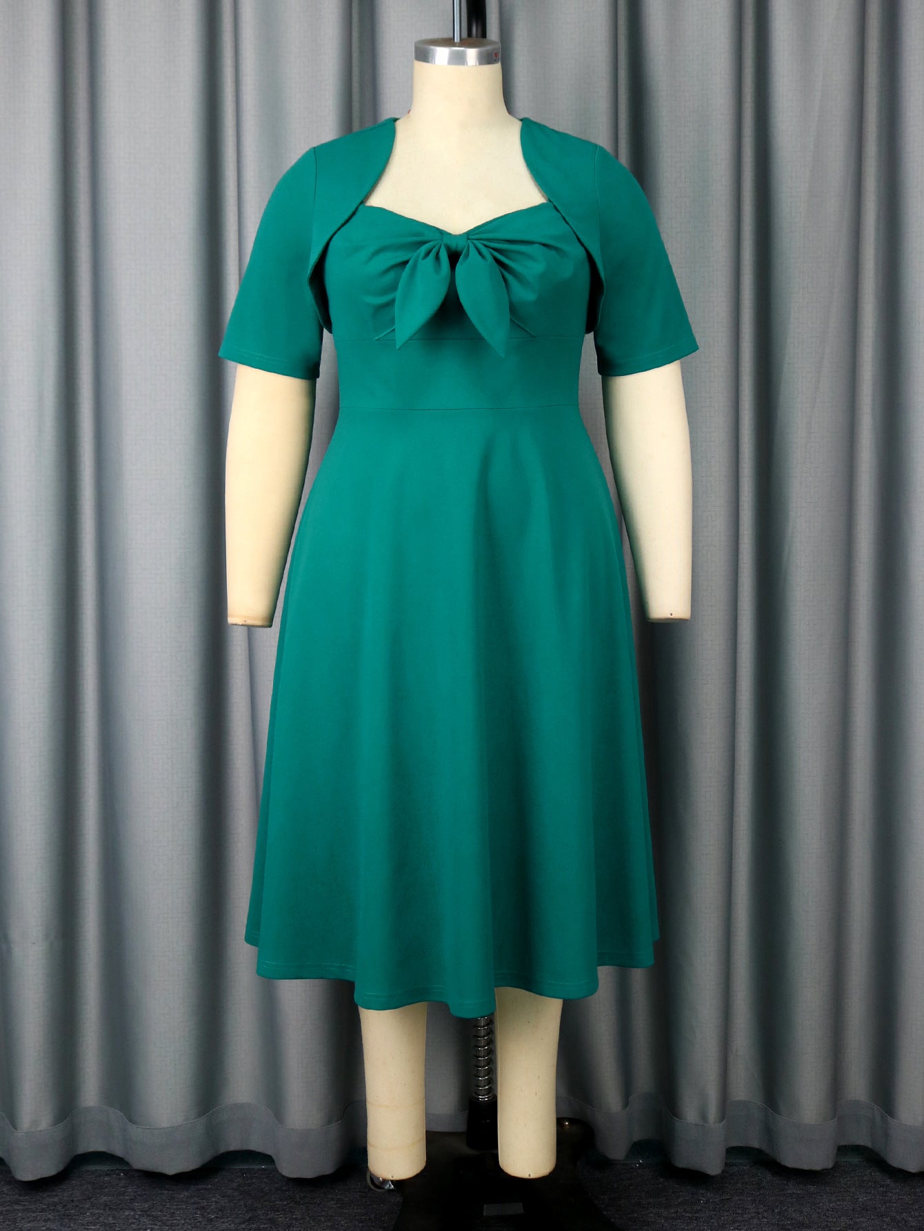 Plus Size Fashion Square-Neck Bow A-Line Slim Waist Party Dress 5