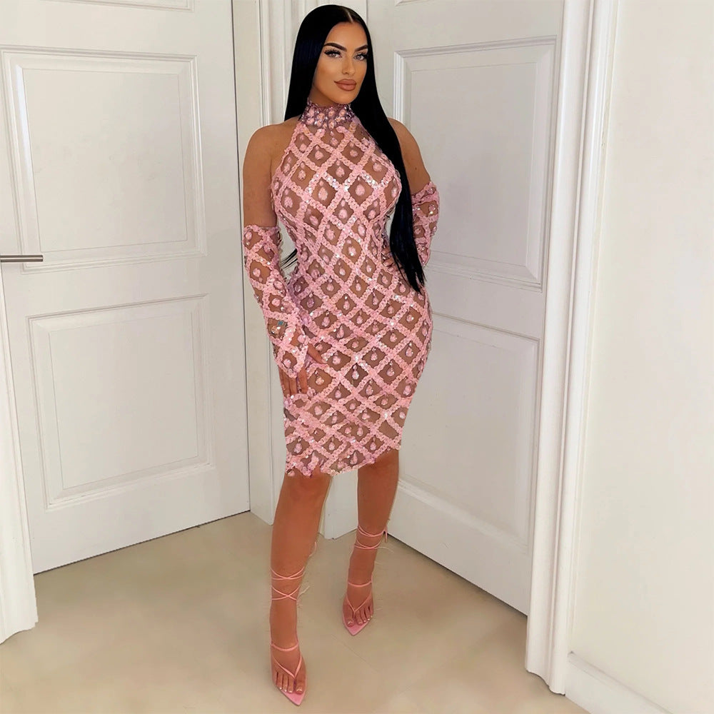 Fashionable Sleeveless Sequined Dress With Gloves