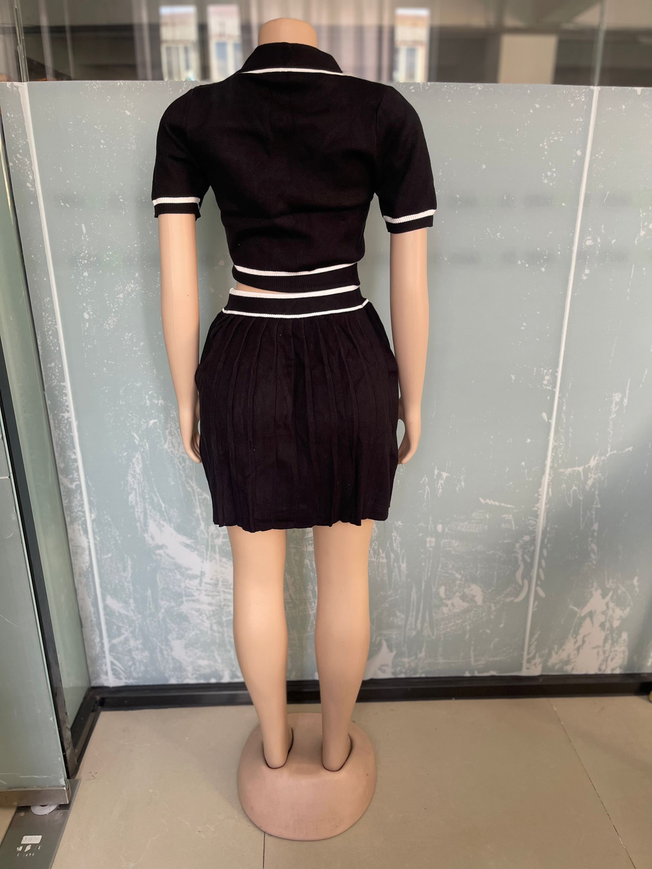 Fashion Print Style Round Neck Short Sleeve  Knitting Top Pleated Skirt Women Two-Piece Set 13