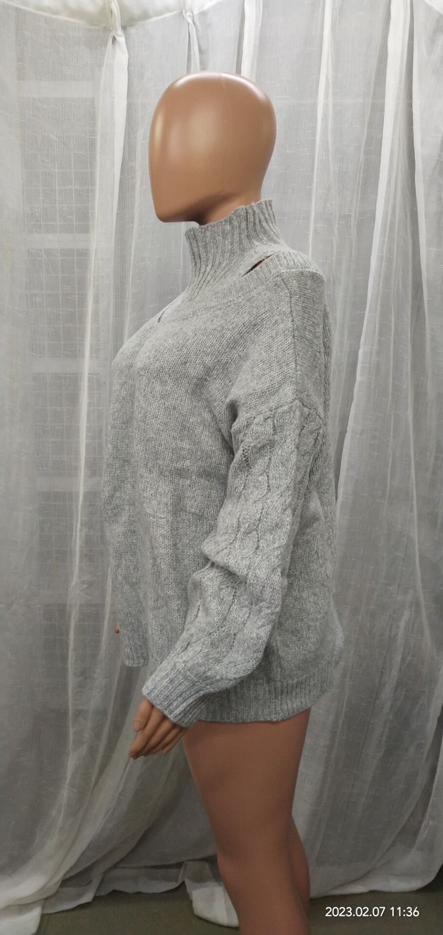 Women Off Shoulder Sweater 12