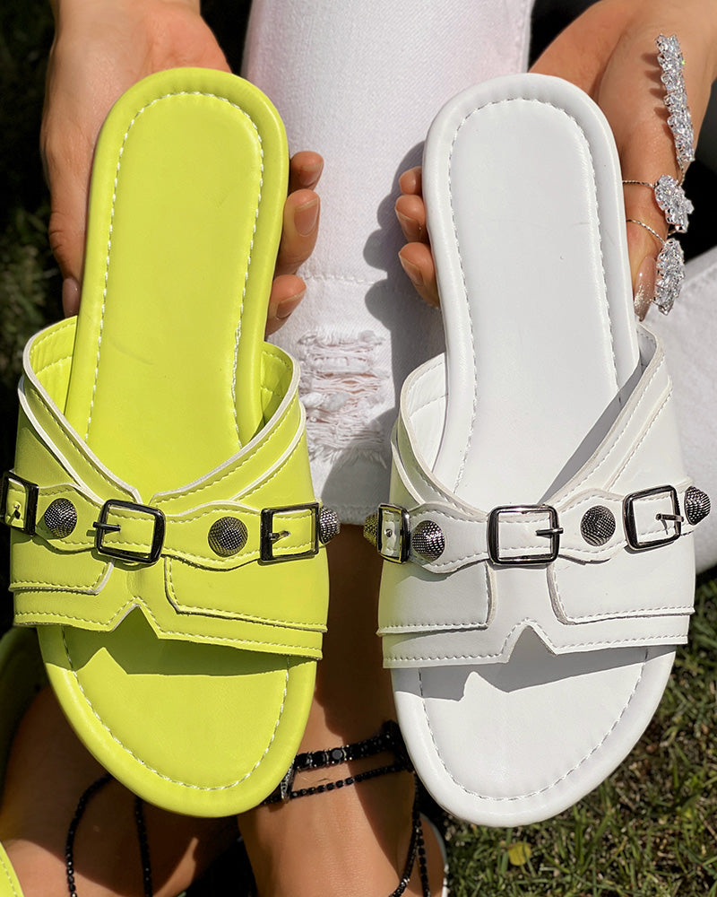 Women's Metallic Buckle Flat Sandals 6