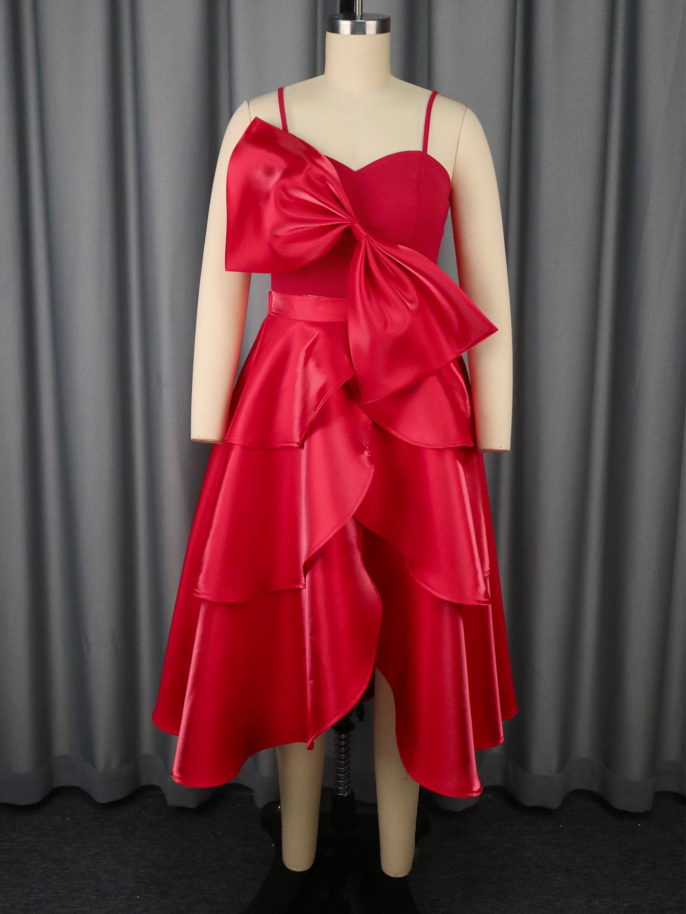 Bow-Detail Sexy Strap Top & Asymmetric Elegant Skirt Two-Piece Set 3