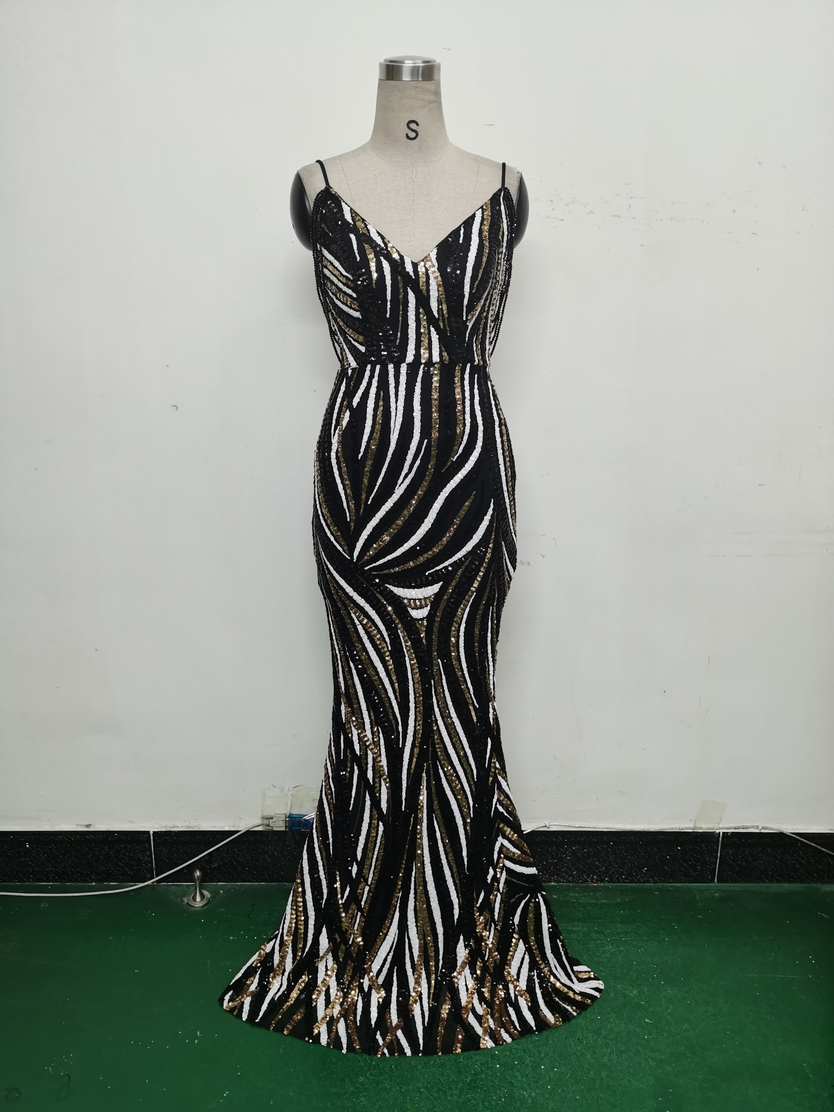 Women sequined striped color matching maxi evening dress 16