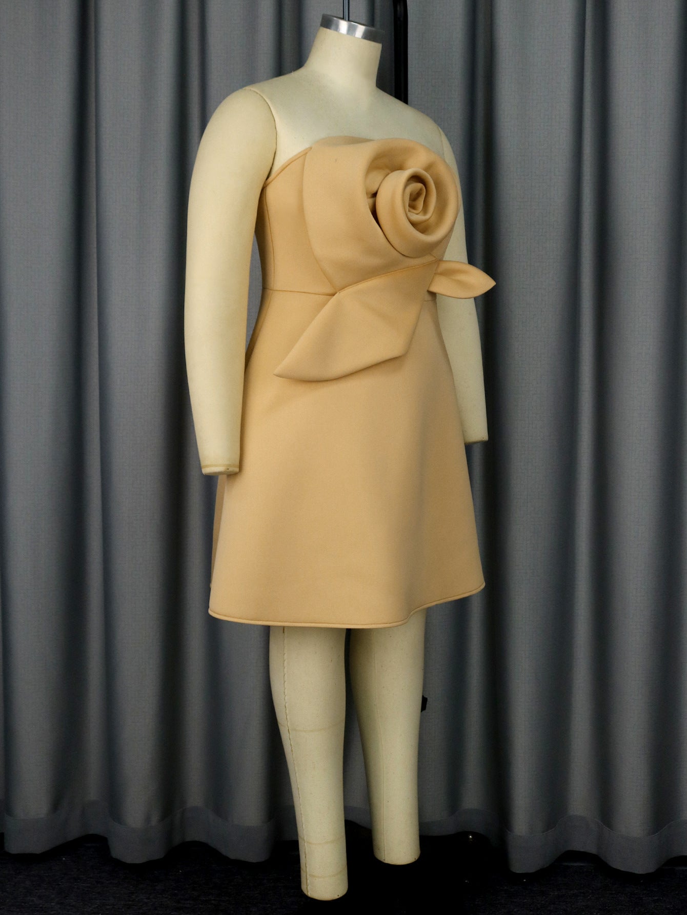 Spring Summer Sexy Low Back Strapless A-Line Slim Waist Luxury Party Dress 5