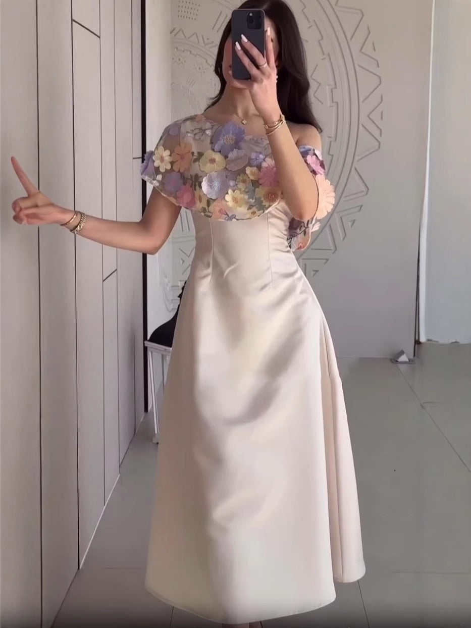 Women Casual Round Neck Embroidered Flower Puff Sleeve Dress 3