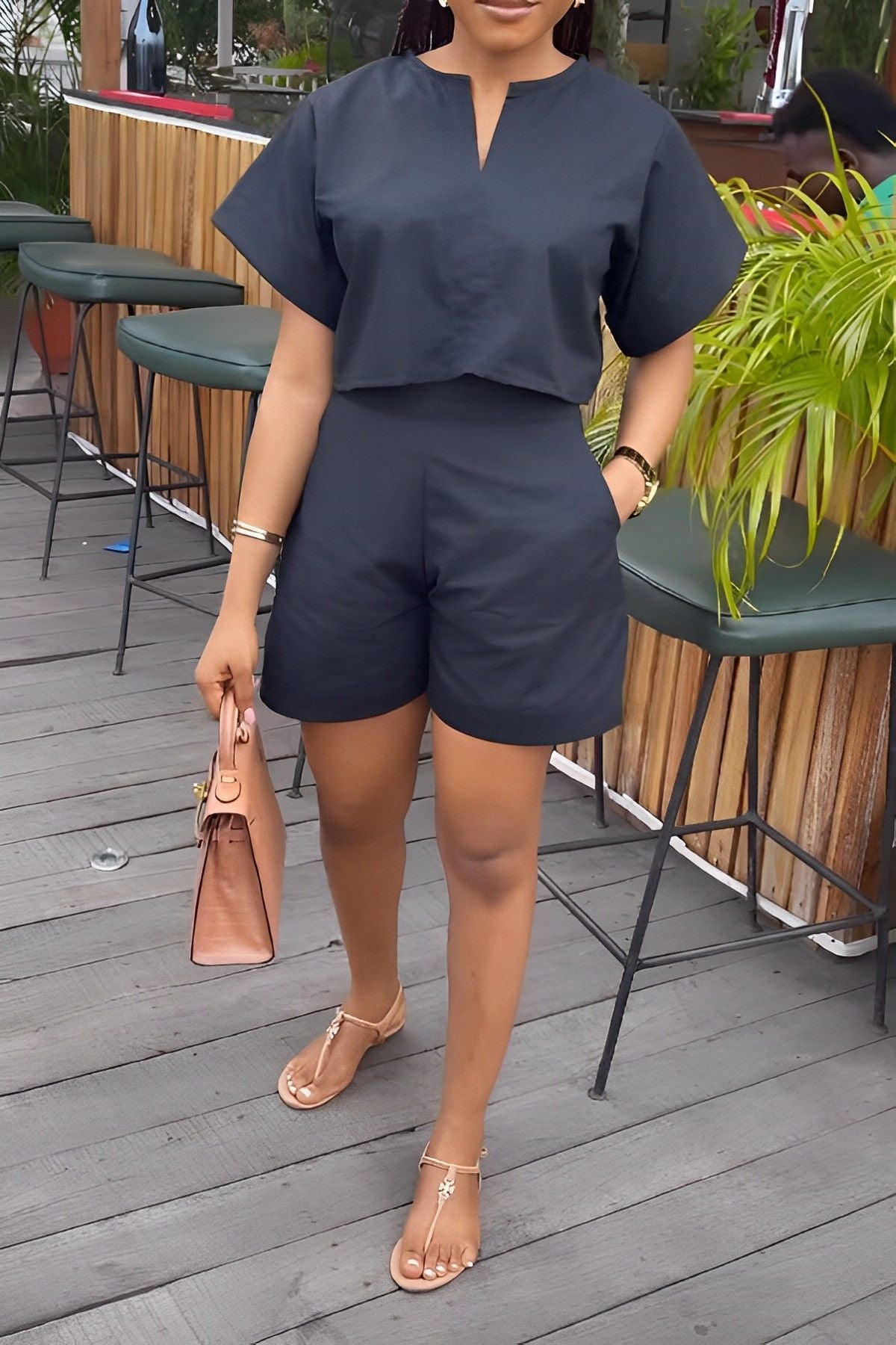 Women's Solid Color Loose V-Neck Short Sleeve Top Shorts Two Piece Set 3