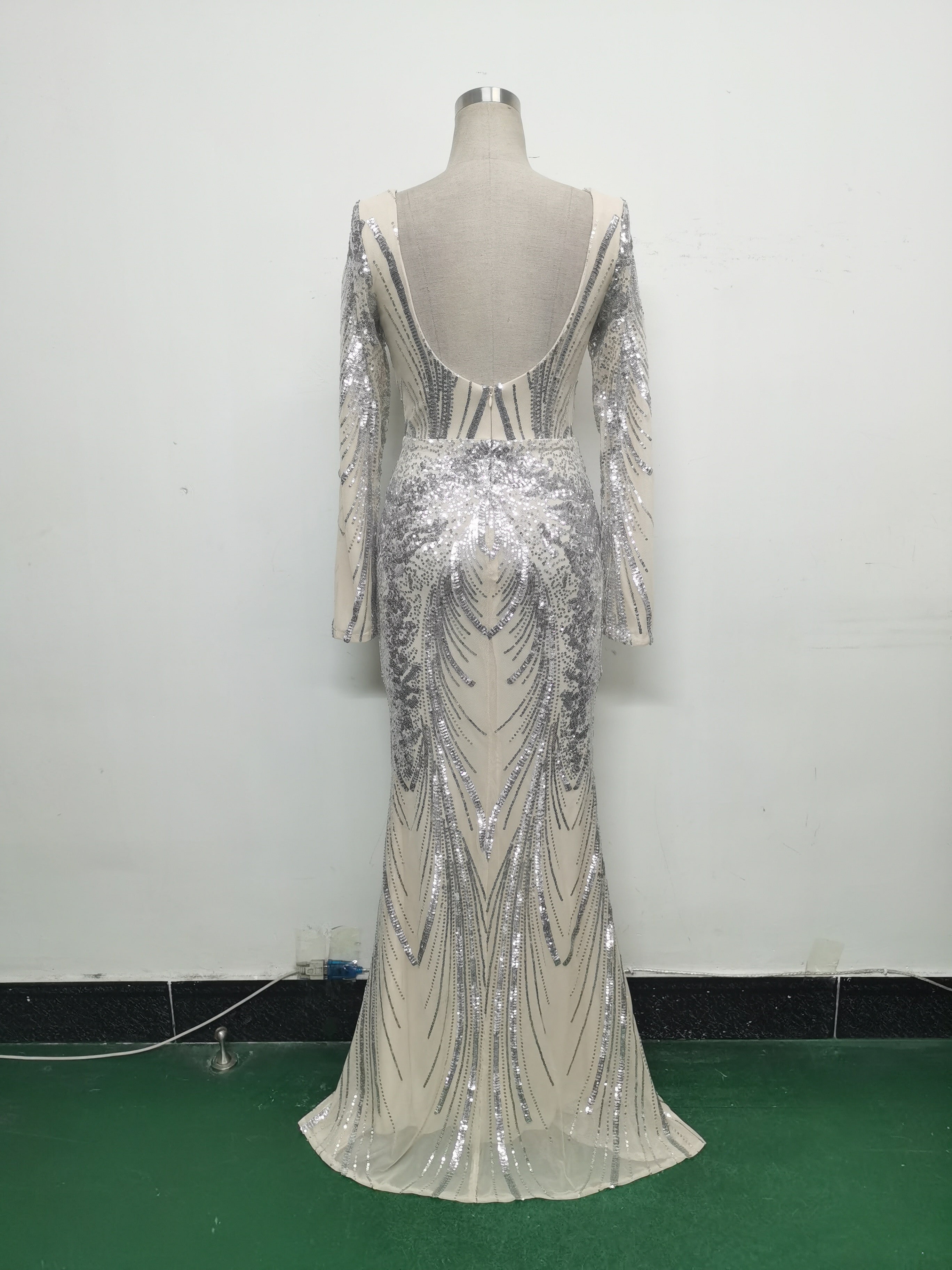 Women Positioning Flower Beaded Long Sleeve Evening Dress 29