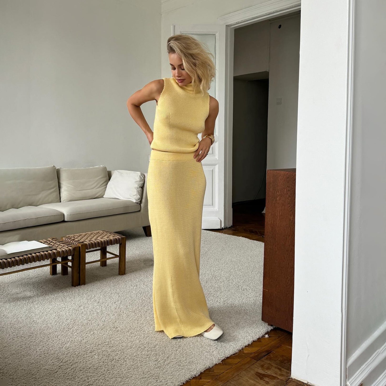 Women's Elegant Sleeveless High-Collar Knitting Vest & Bodycon Long Skirt Two Piece Set 15