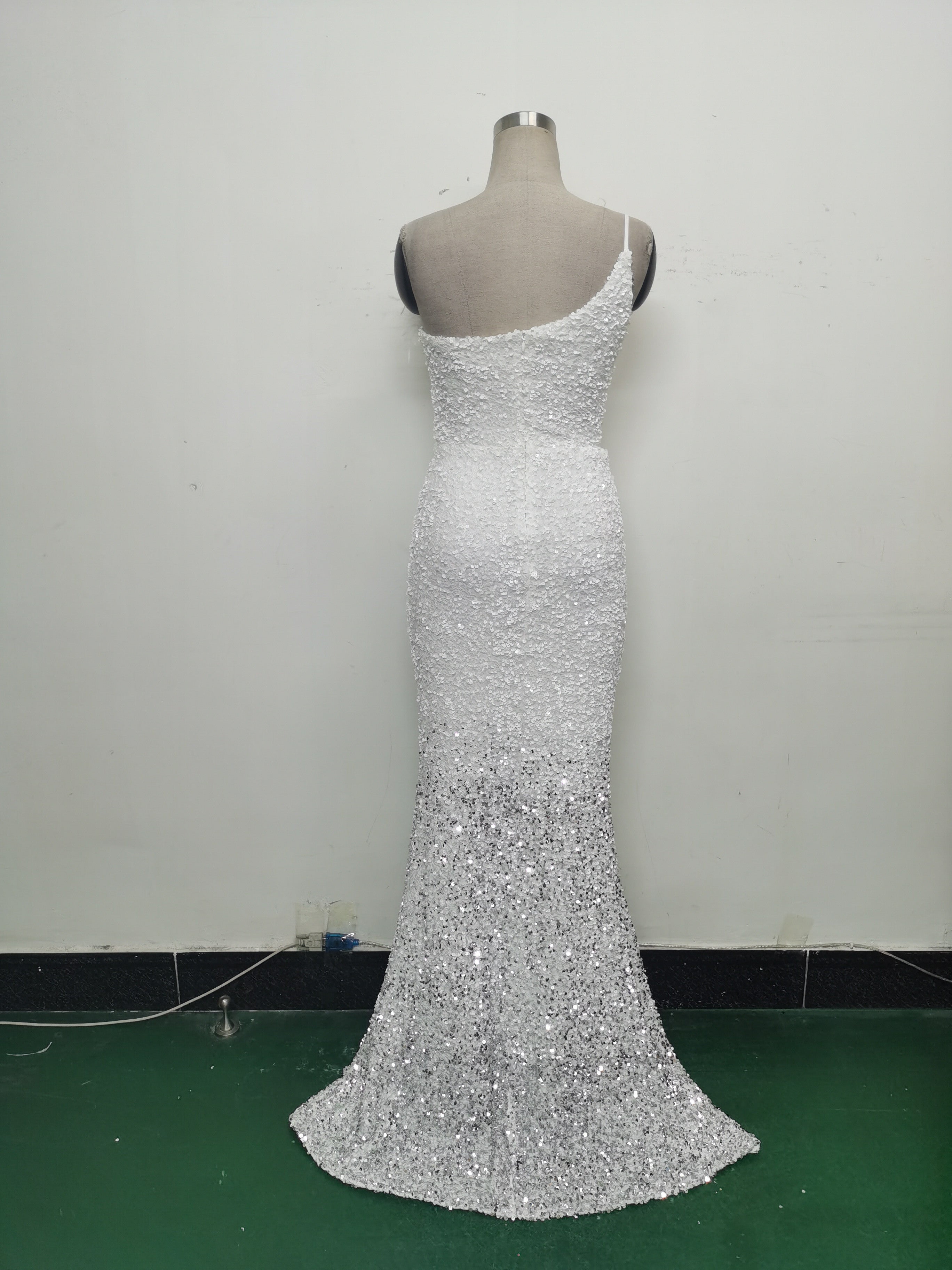 Women Ostrich Feather Beaded Evening Dress 32