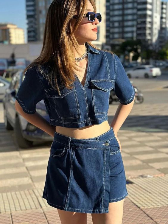 Summer V-Neck Top & High-Waist Denim Skort Set 4